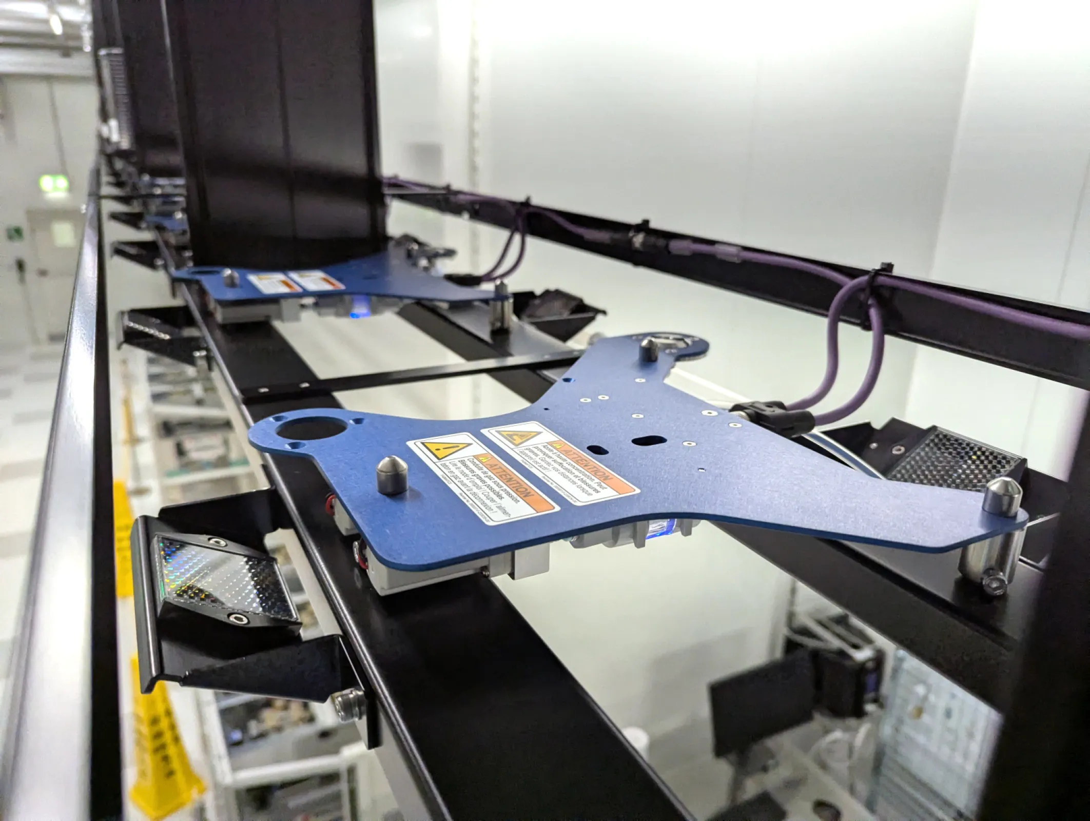 N2 purge application integration example for over-head buffers (OHB)