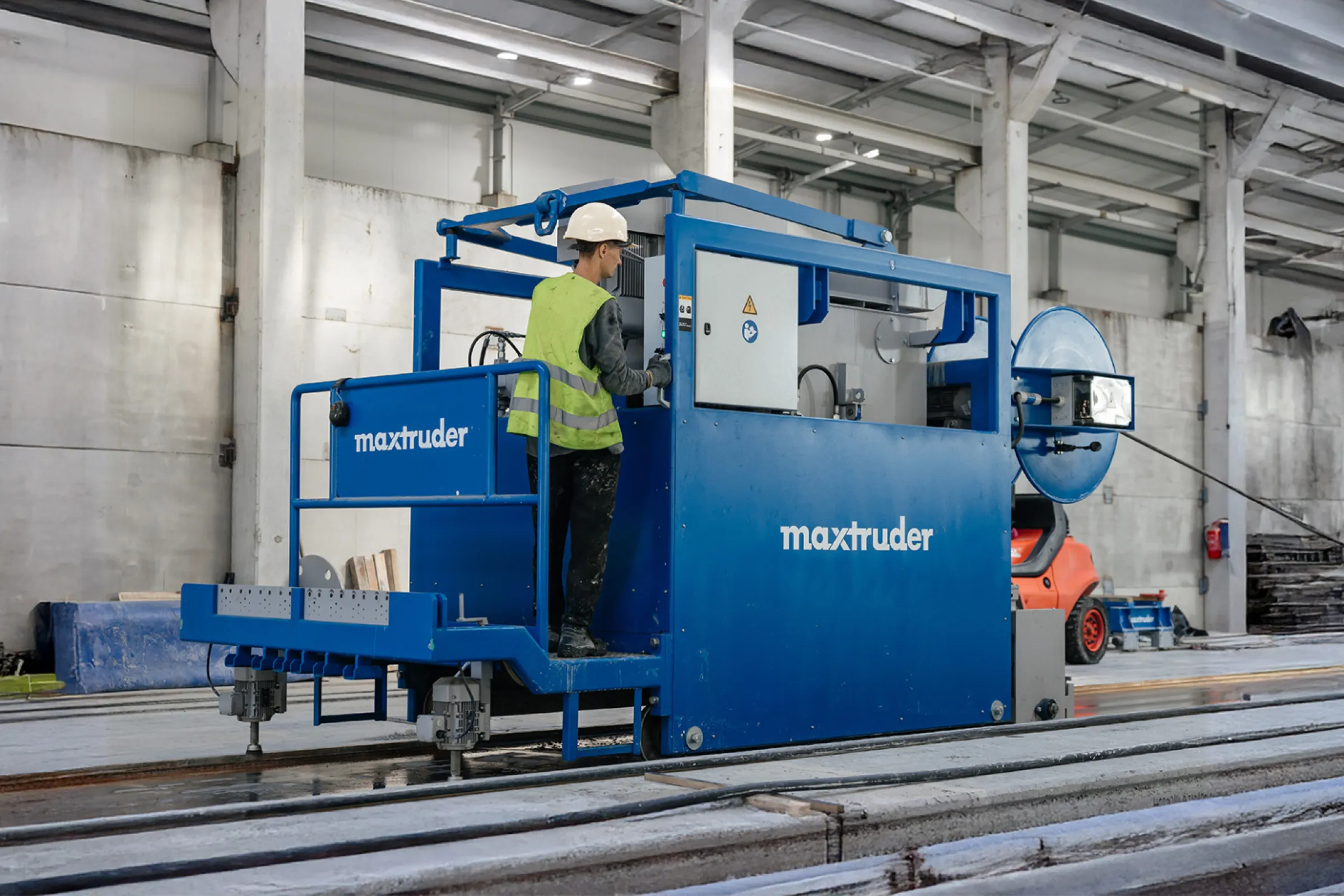 Bed preparation machine