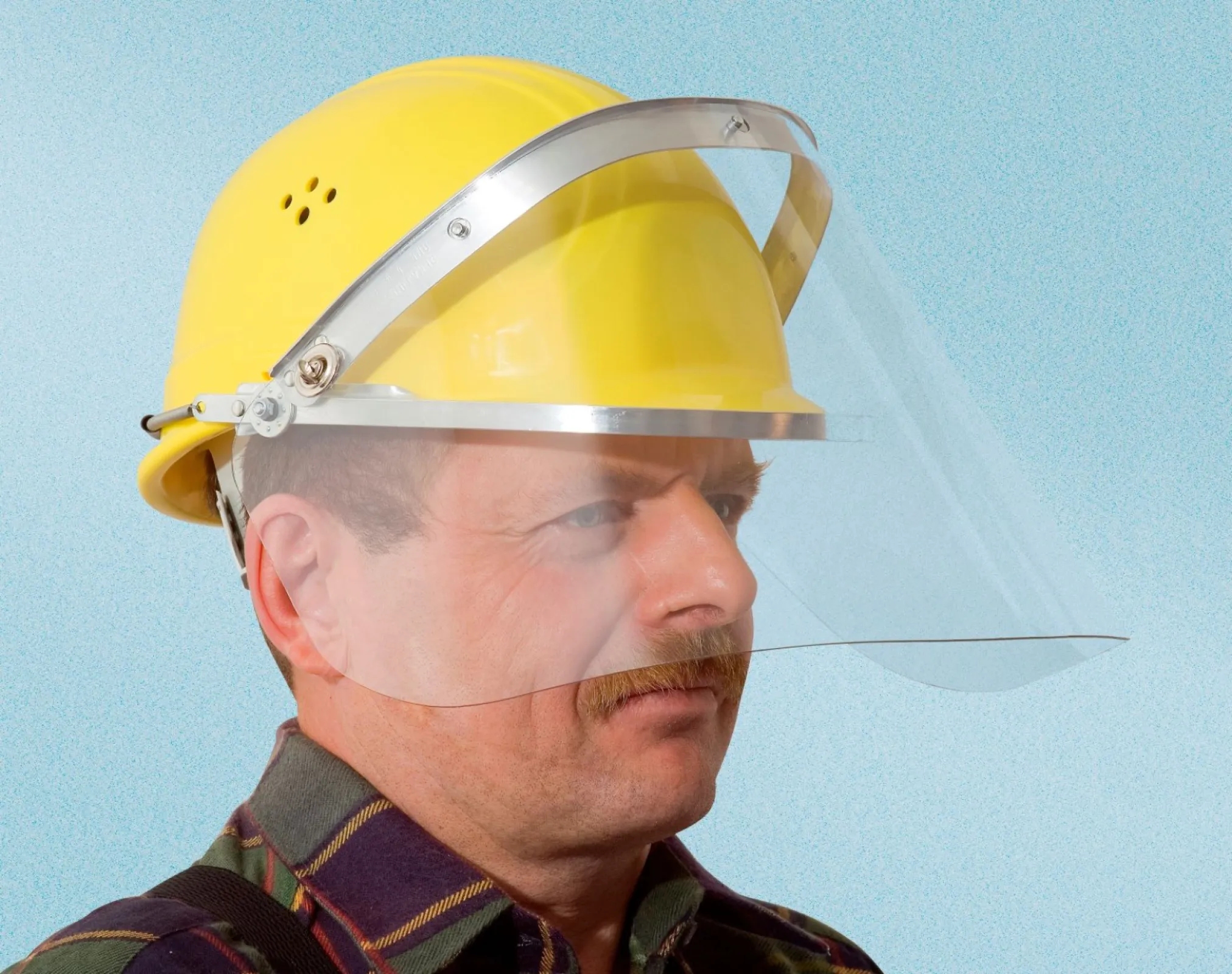 Universal hard hat bracket