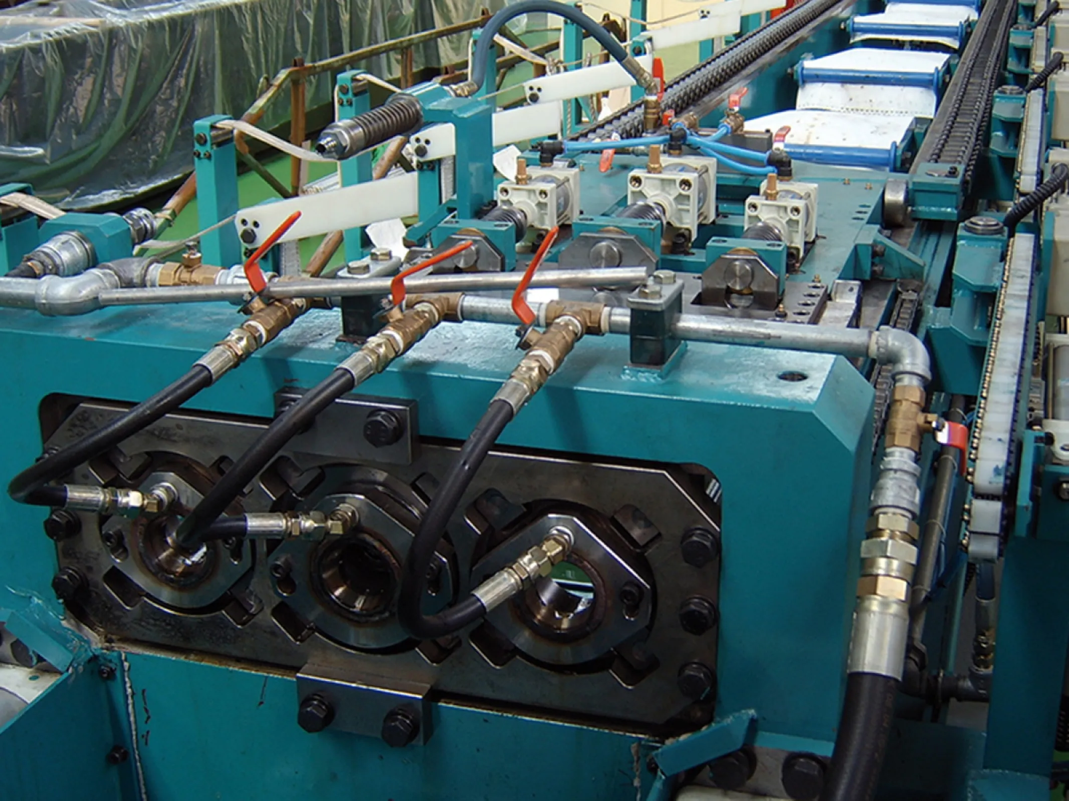 Triple-die drawbench