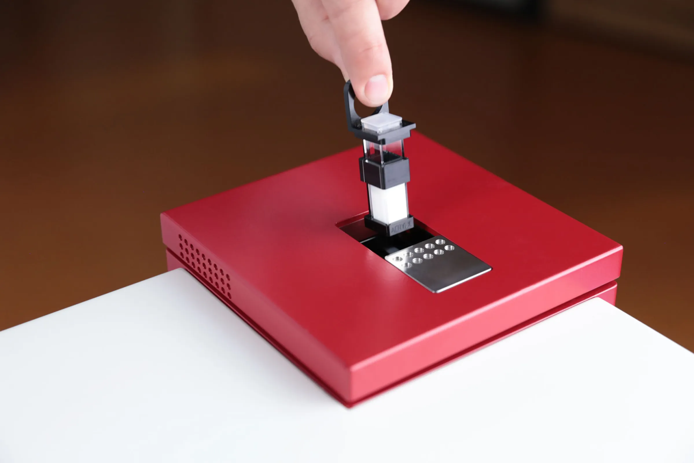 Opaque and undiluted sample can be used for the NANOPHOX