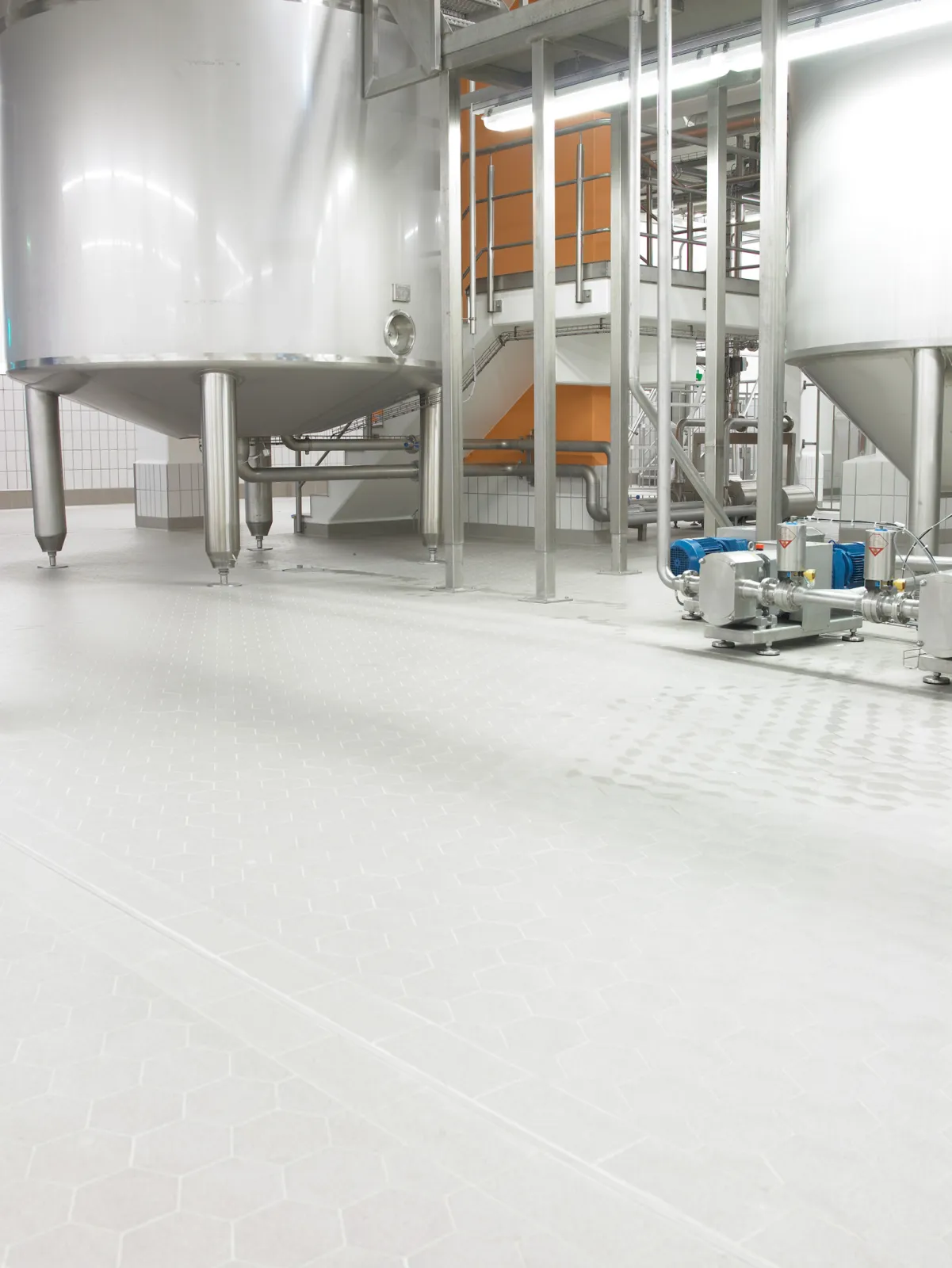 Ceramic industrial floors for the food industry