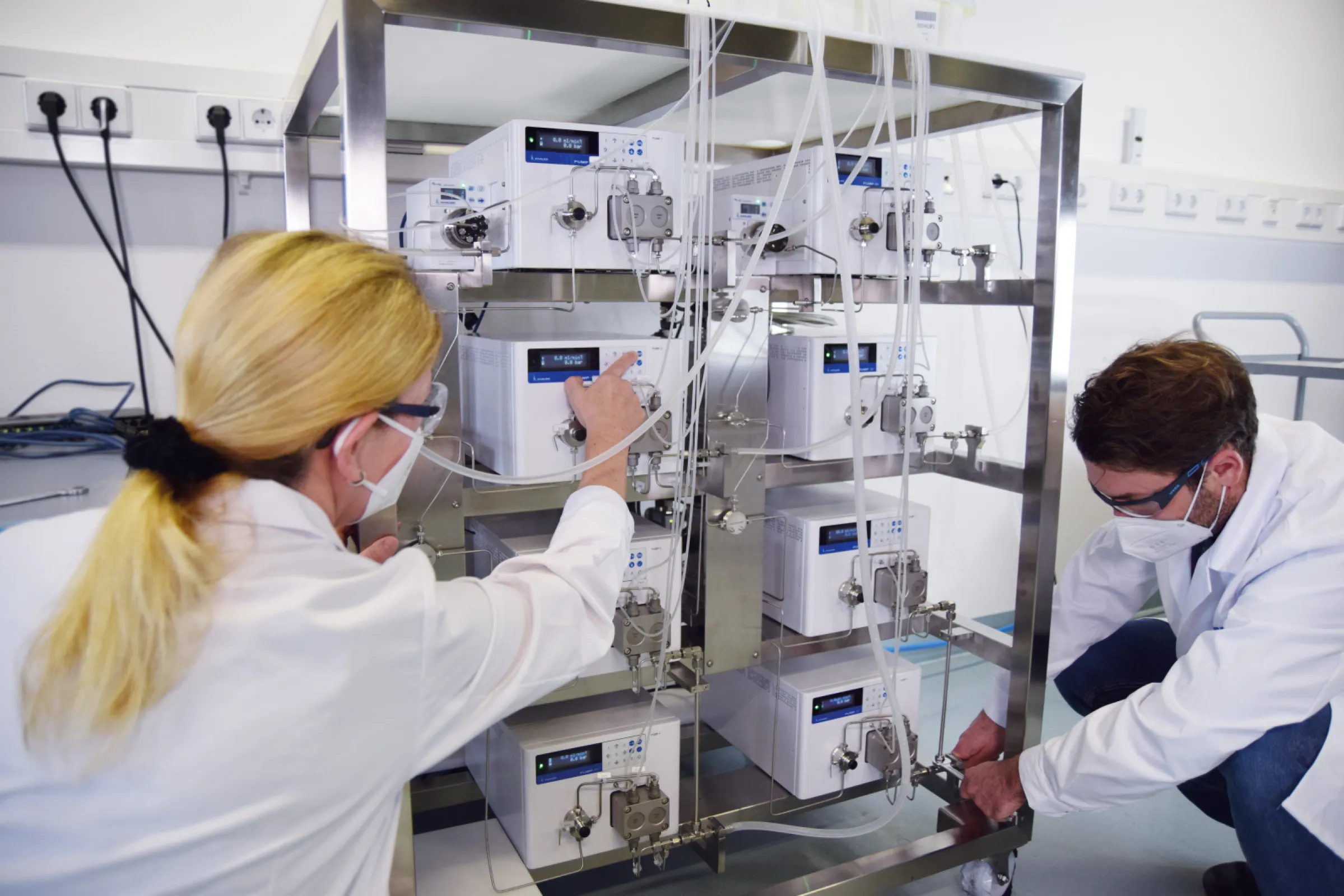 KNAUER NanoProducer skid for lipid nanoparticle production