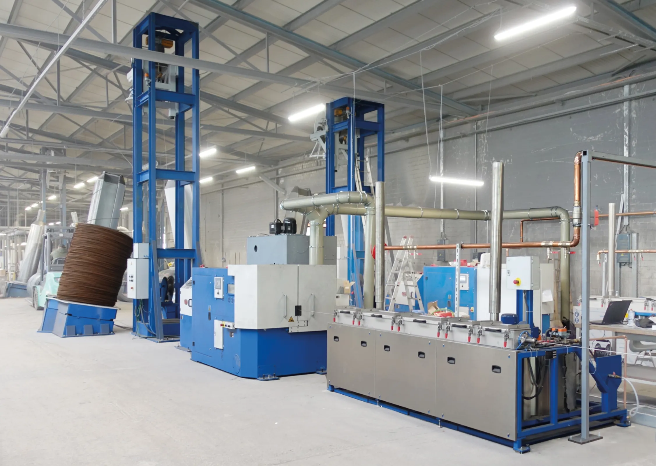 Wire pre-treatment / pay-offs / mechanical descaling machines / brushing machines / grinding machines / sanding machines / wire cleaning and coating lines