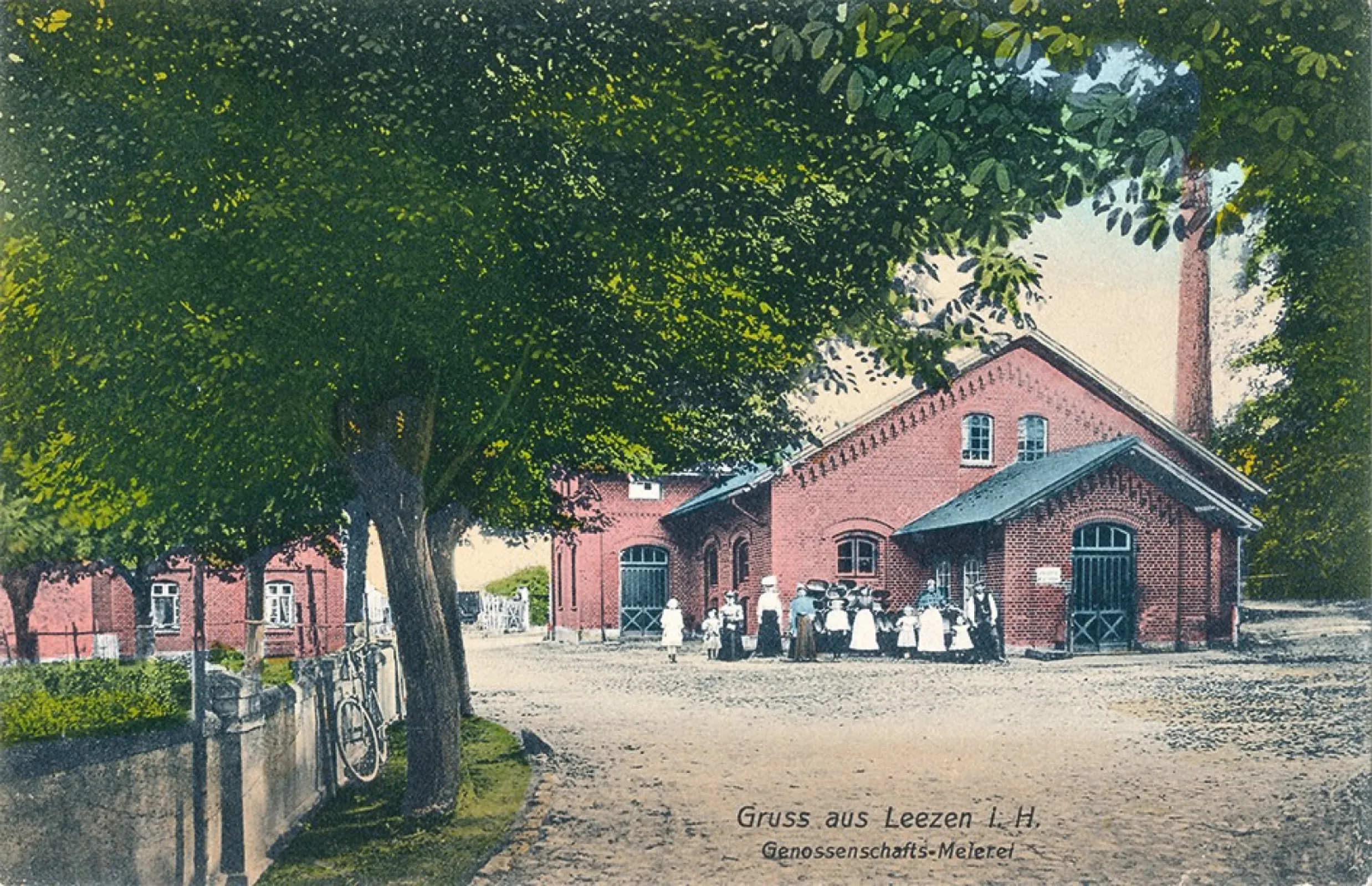 Our roots go back to the 19th century when the dairy in Leezen was originally founded.