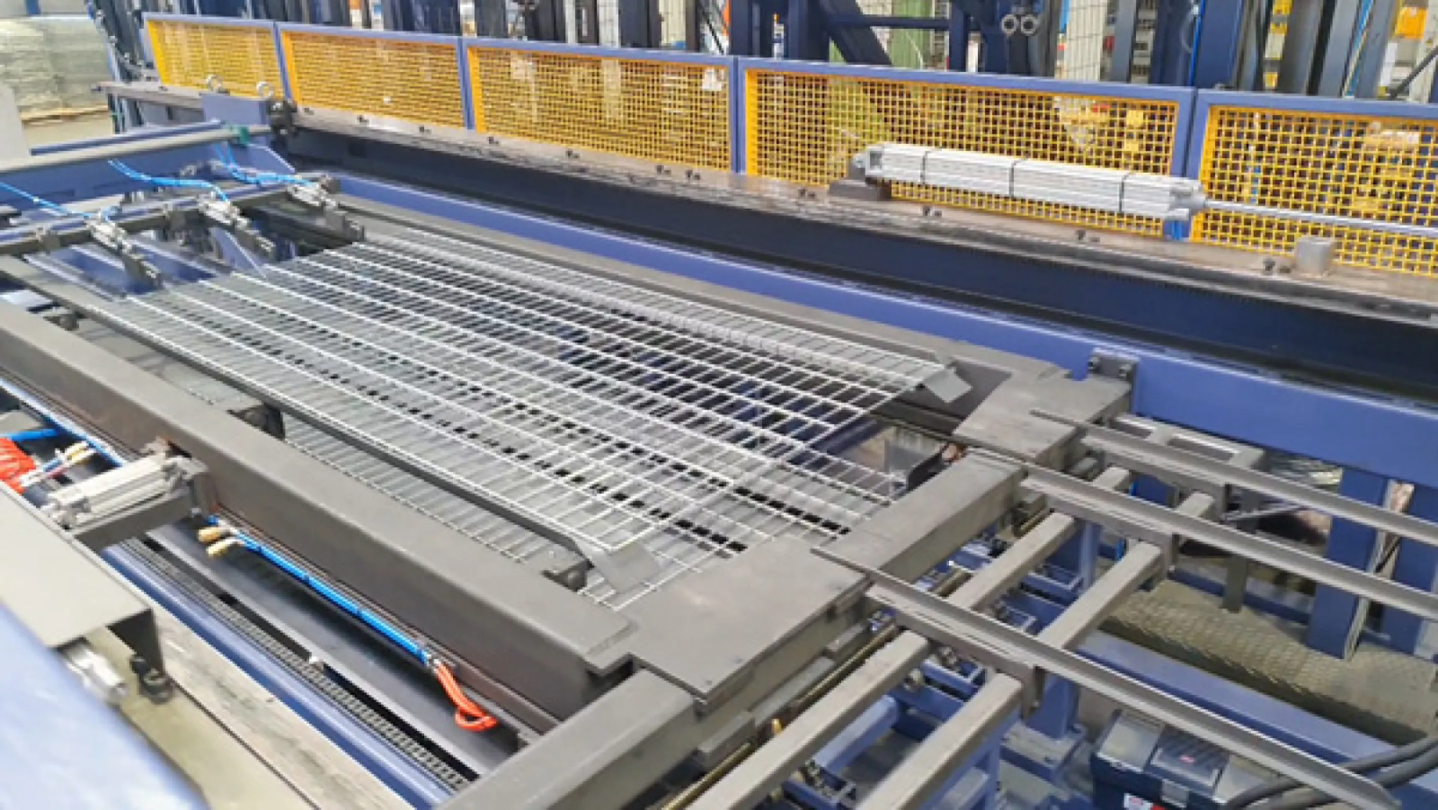 AKK SERIES Flexible Mesh Welding Line  for Precision FENCING Mesh Working from Coil