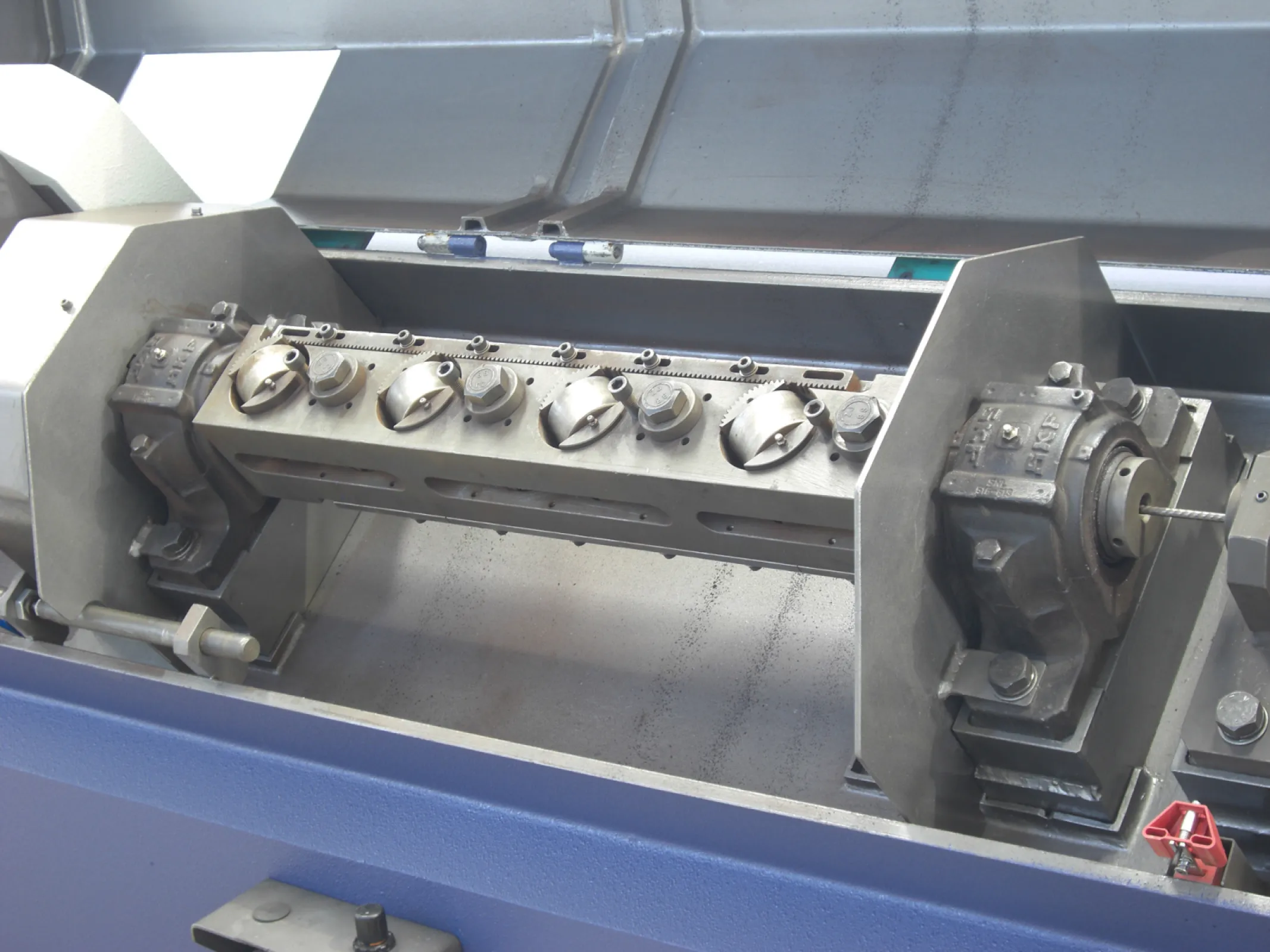 5G-HYPERBOLIC ROLLER ROTOR STRAIGHTENING METHOD