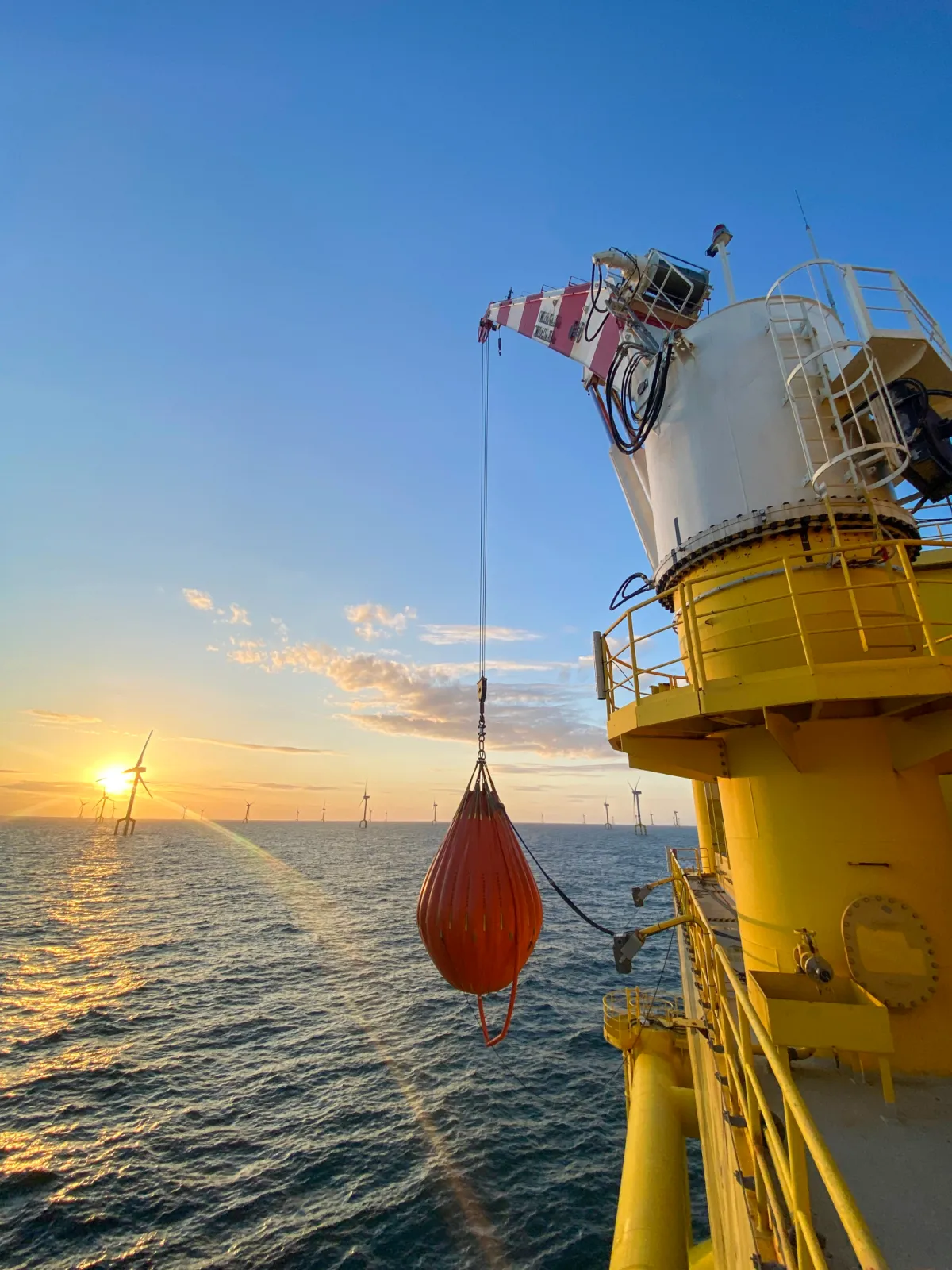 C-SH crane for store handling