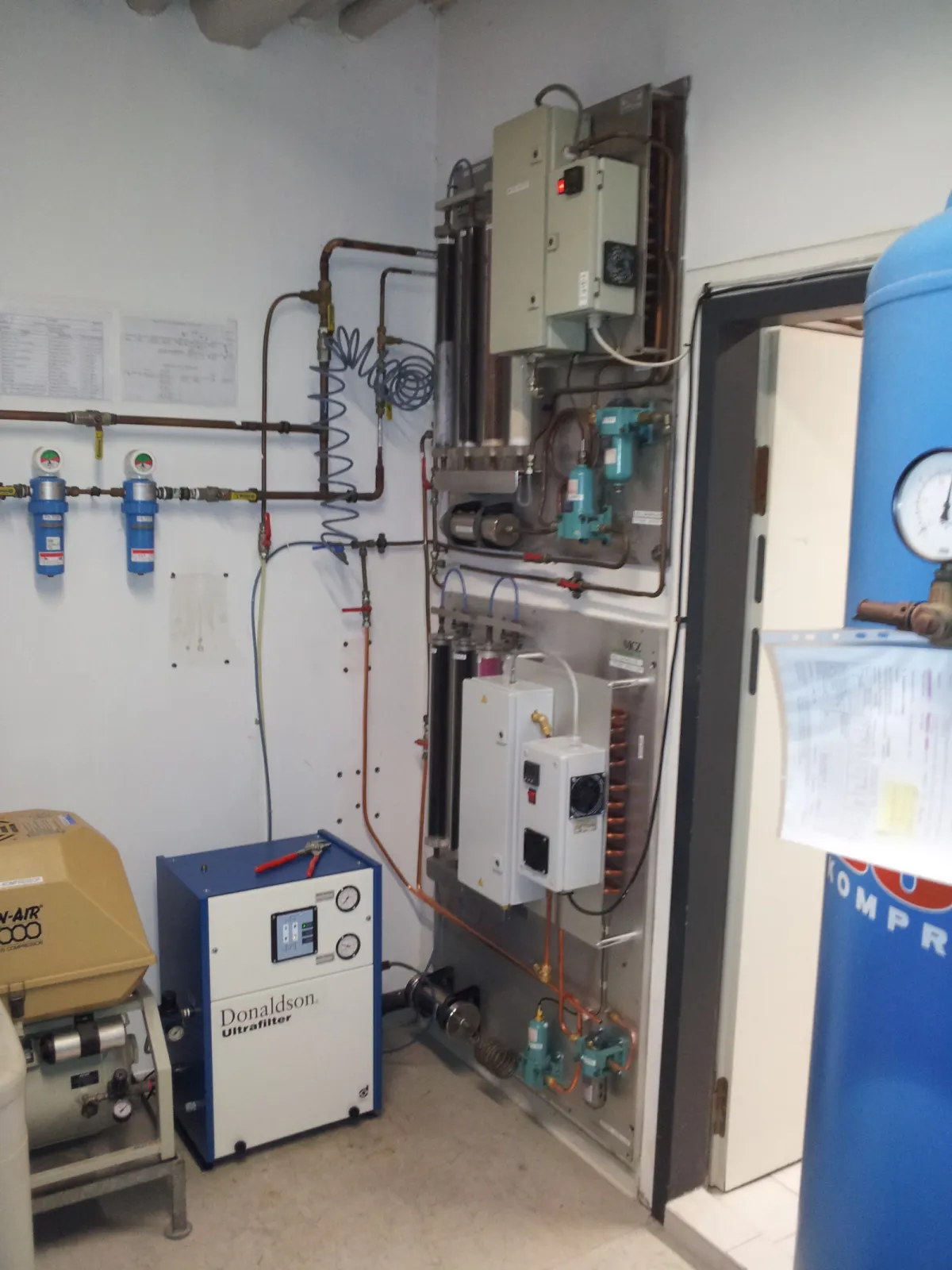 zero gas system for laboratory