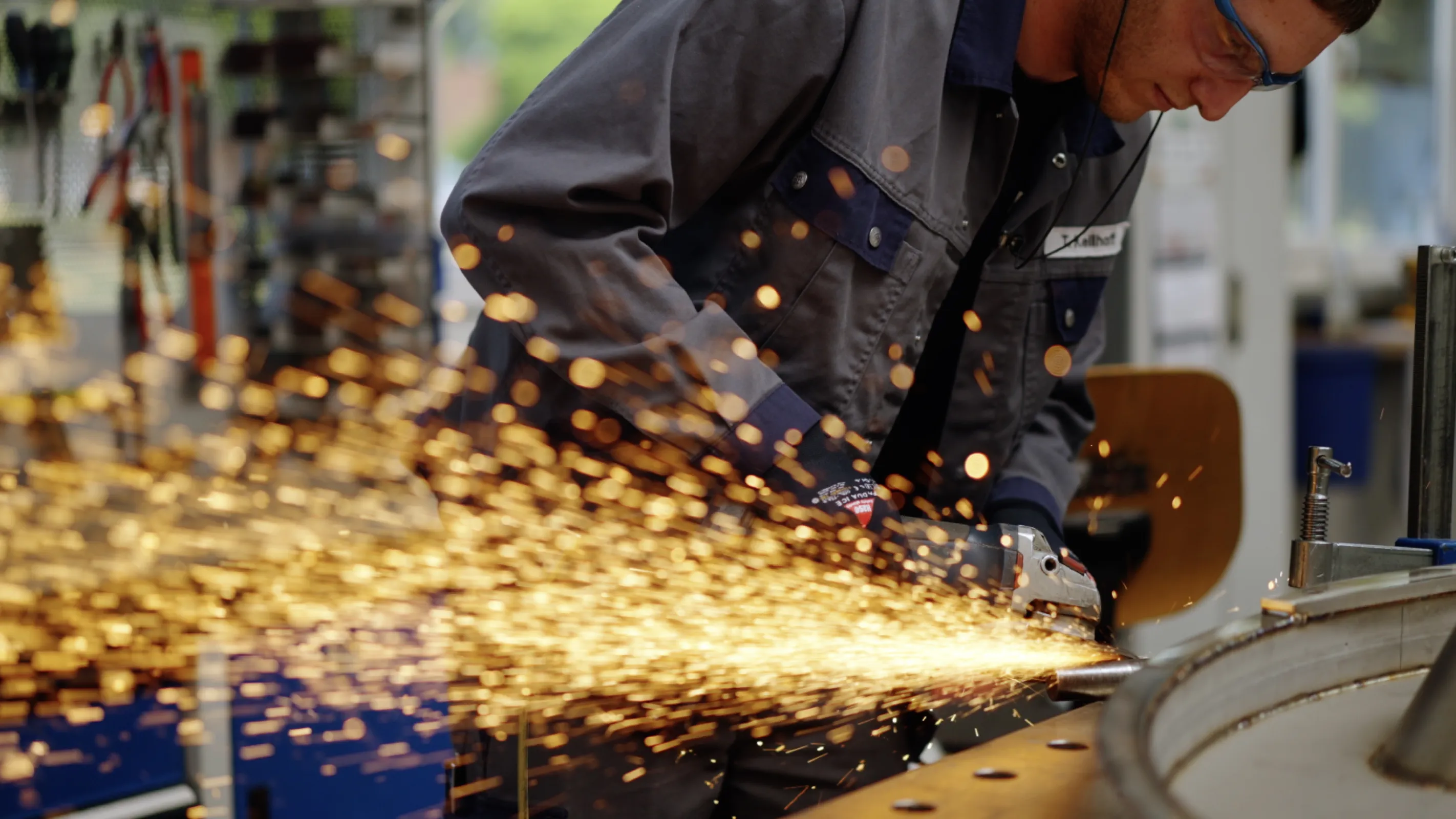 All made-in-Germany: KREYENBORG designs and manufactures machinery and custom-made, turn-key solutions for bulk material handling.