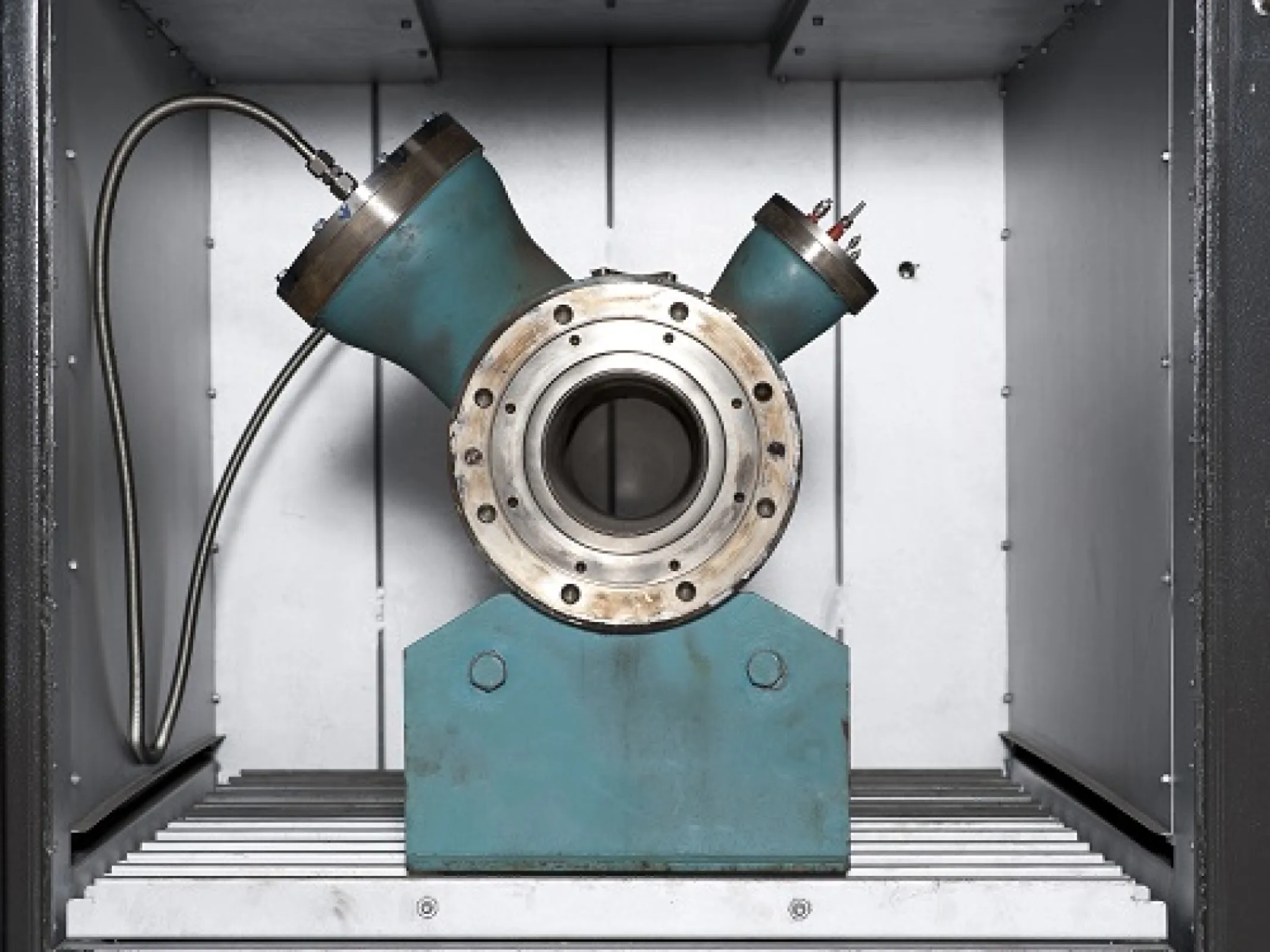 Nikkiso canned motor pump in Geveke's vacuum drying oven