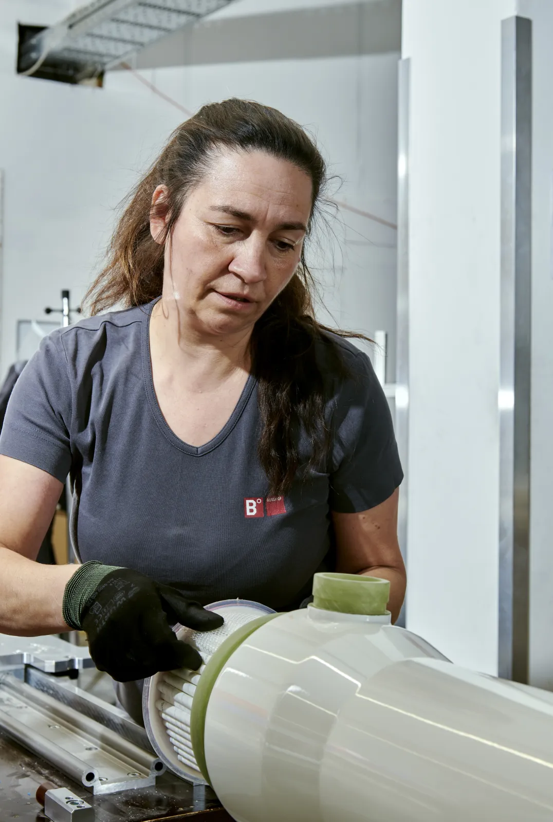 Inserting the membrane into the cladding tube