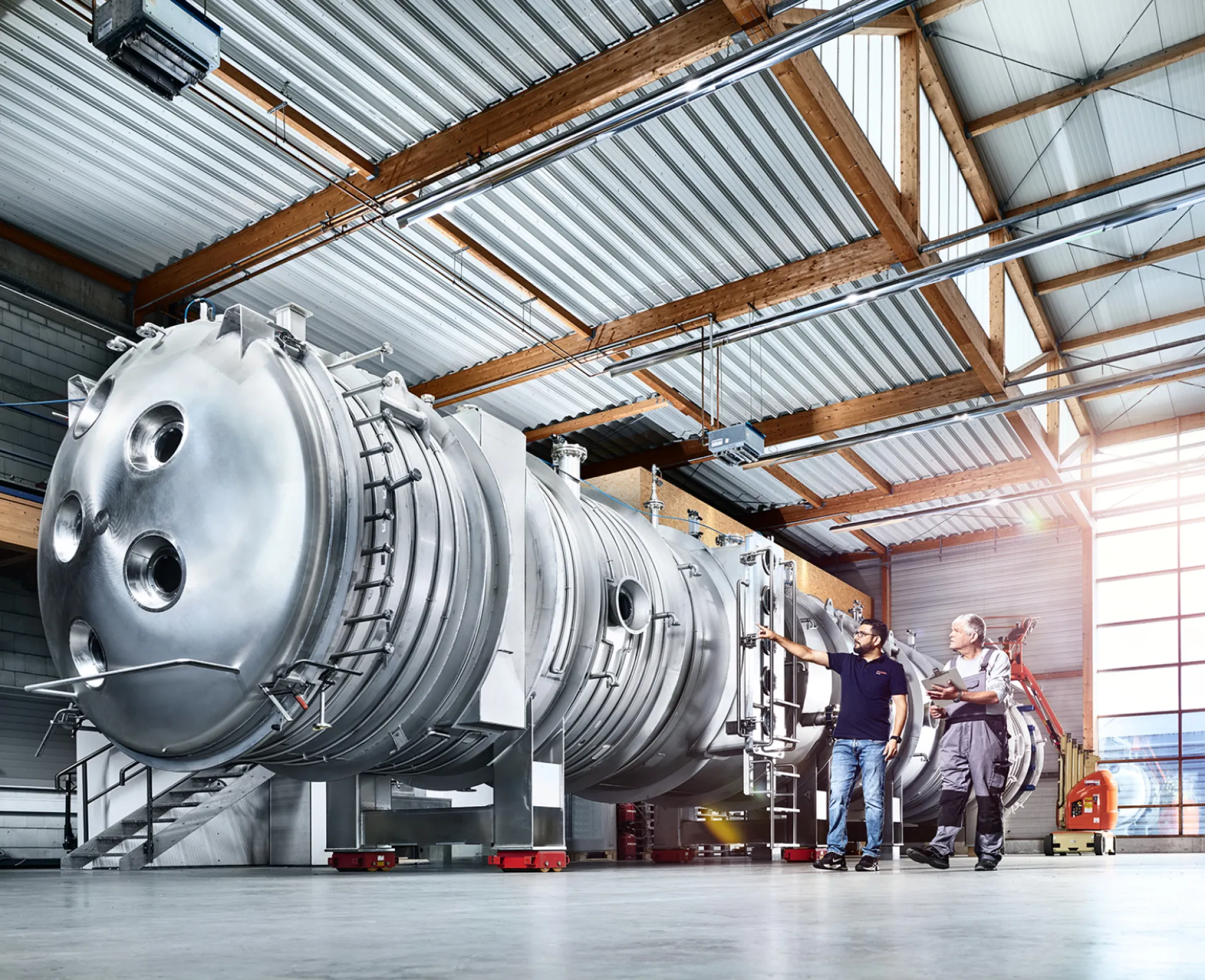 The Bucher DryBand vacuum belt dryer is designed for the continuous drying of liquid and paste-like products (pasty) as well as for free-flowing granular heat sensitive products under vacuum or freeze drying conditions. The Bucher DryBand vacuum belt dryer is designed for the continuous drying of liquid and paste-like products (pasty) as well as for free-flowing granular heat sensitive products under vacuum or freeze drying conditions.