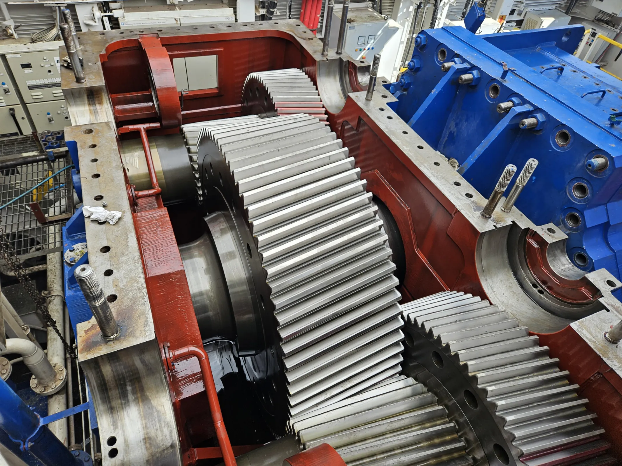 Overhaul of cutter gearbox