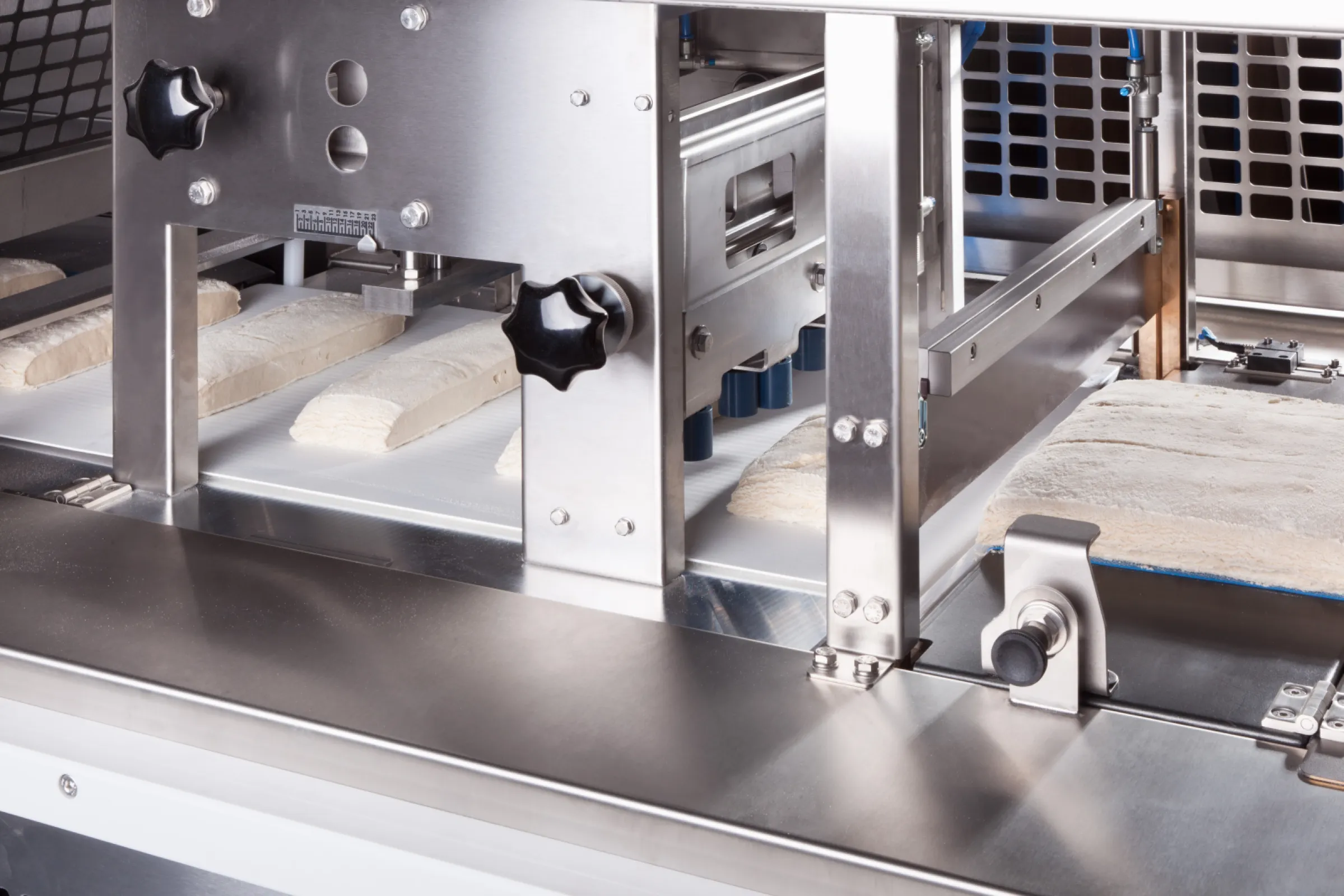 Smooth production and lower cleaning costs