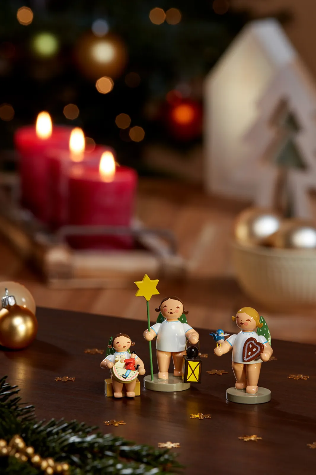 The Grünhainichen Angels also fit perfectly into any Christmas decoration.