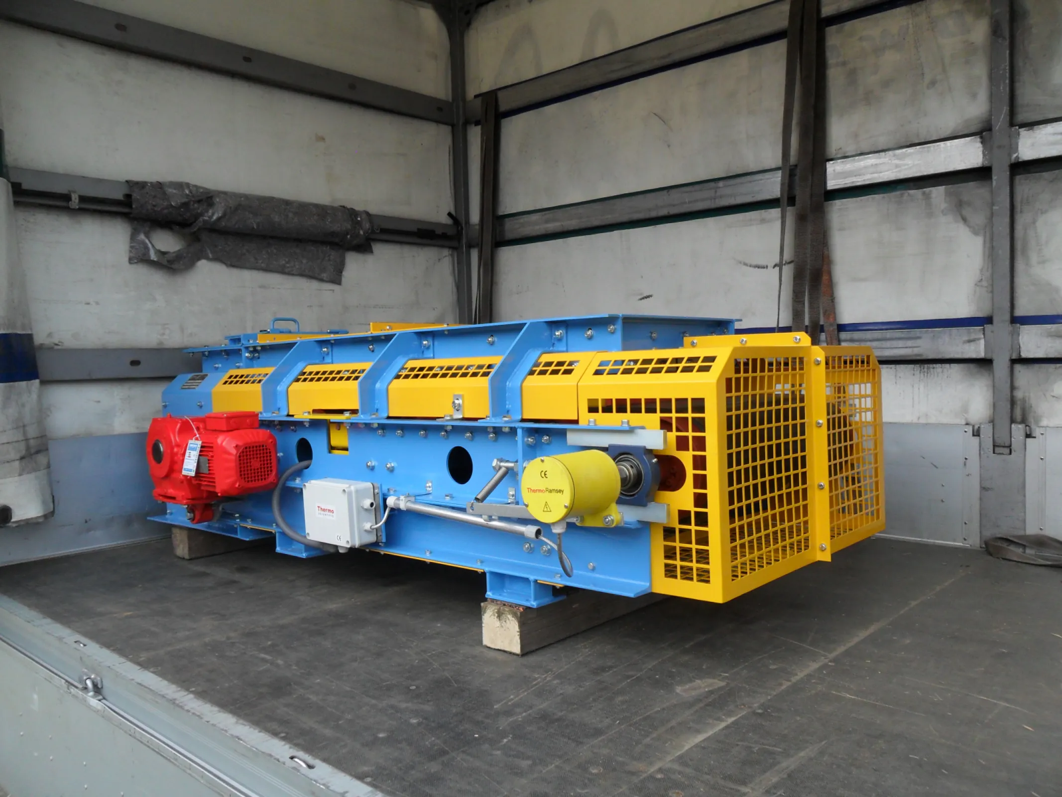 Discharge systems for bulk material 9