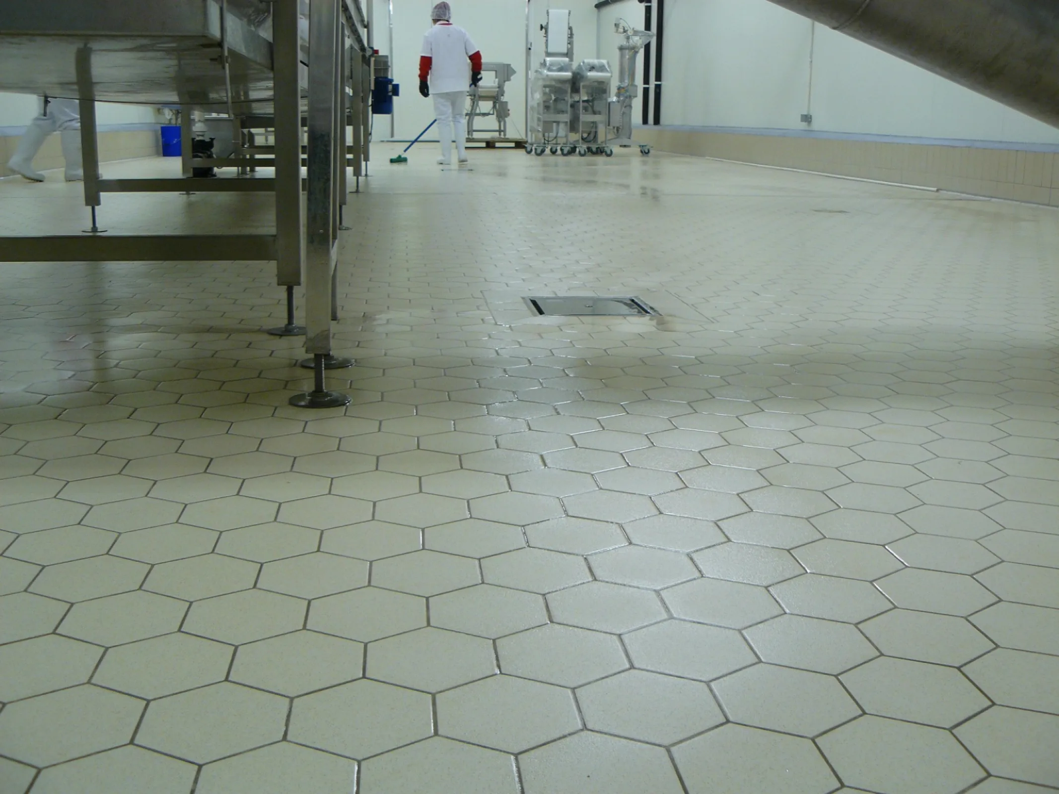 Turn-key flooring solutions for food processing industry