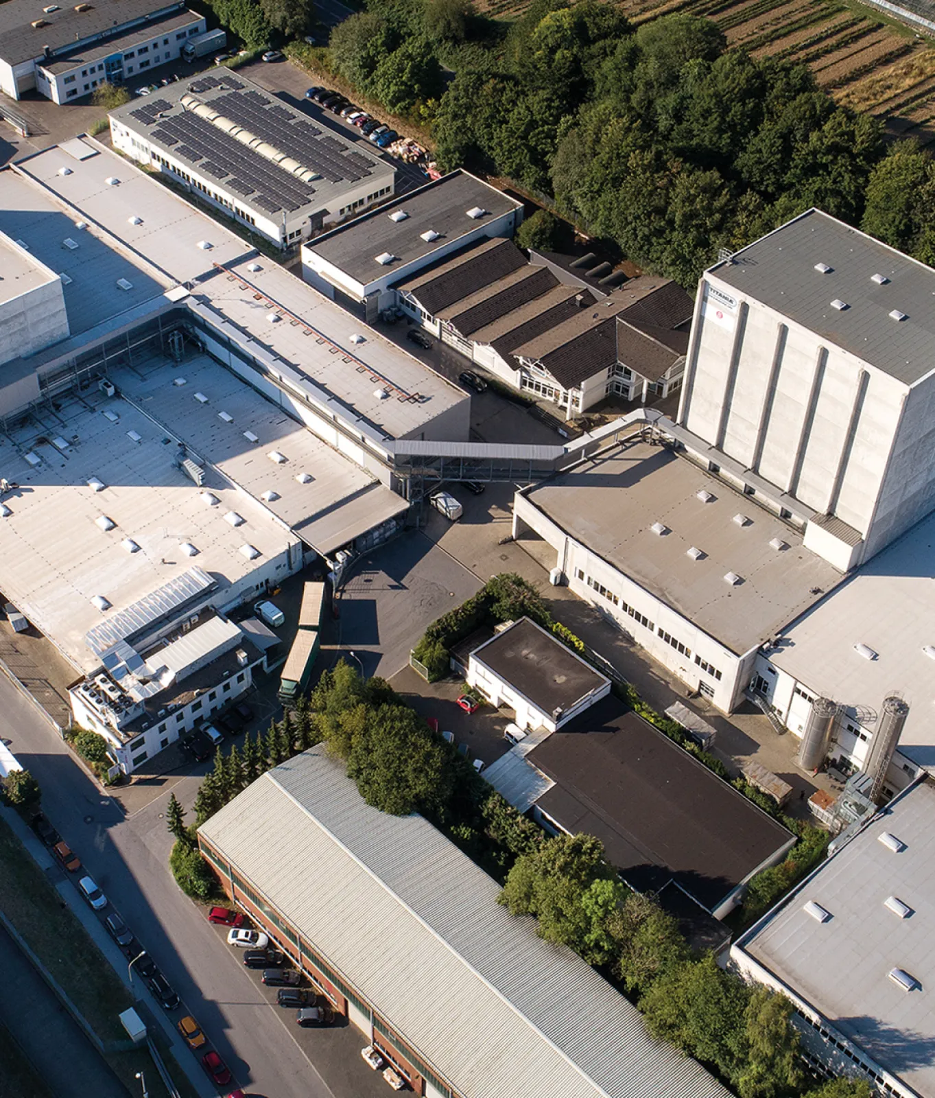 Production site including offices