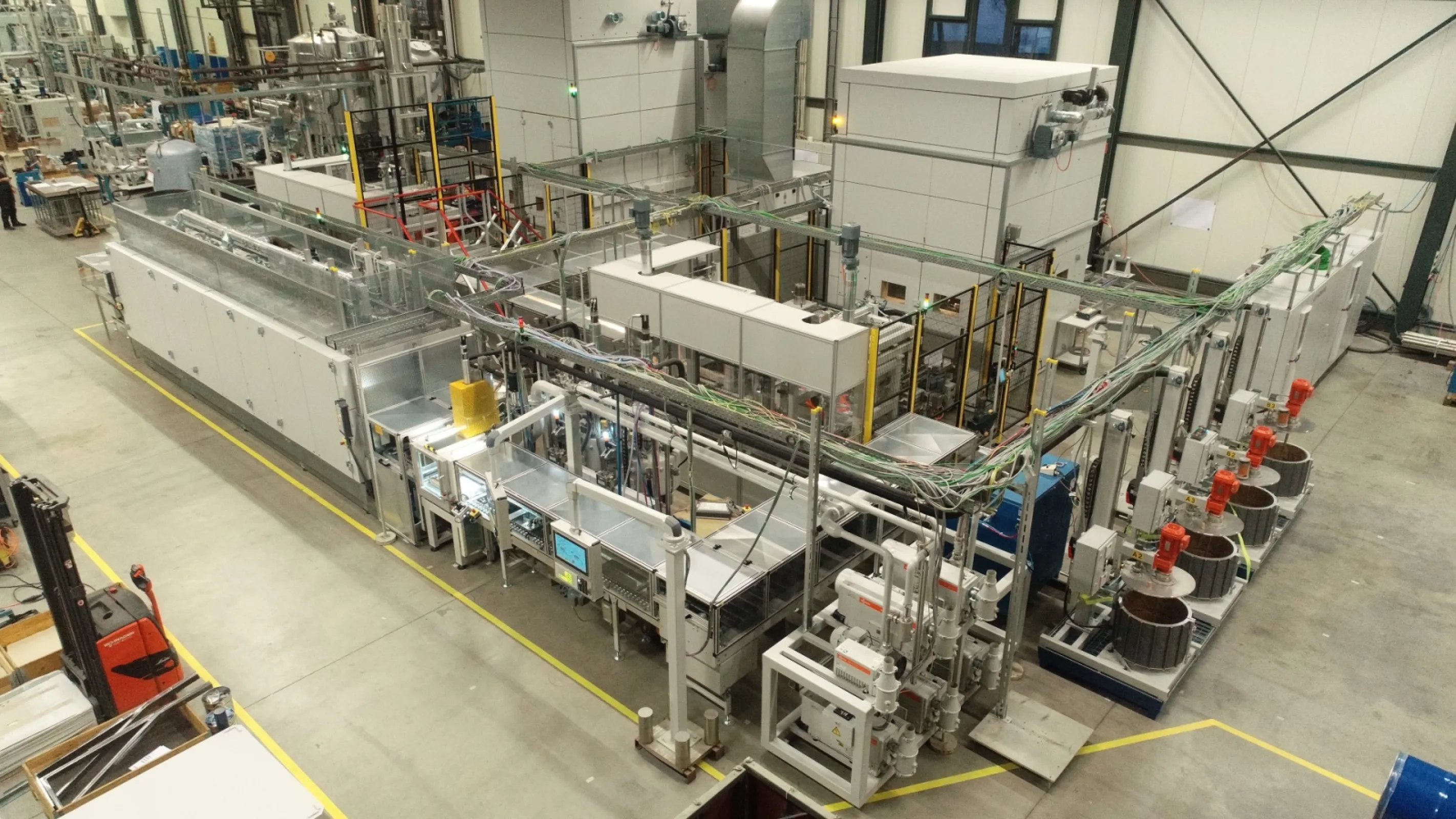 Fully Automated Potting Plant for e-Mobility-Drives' Rotors