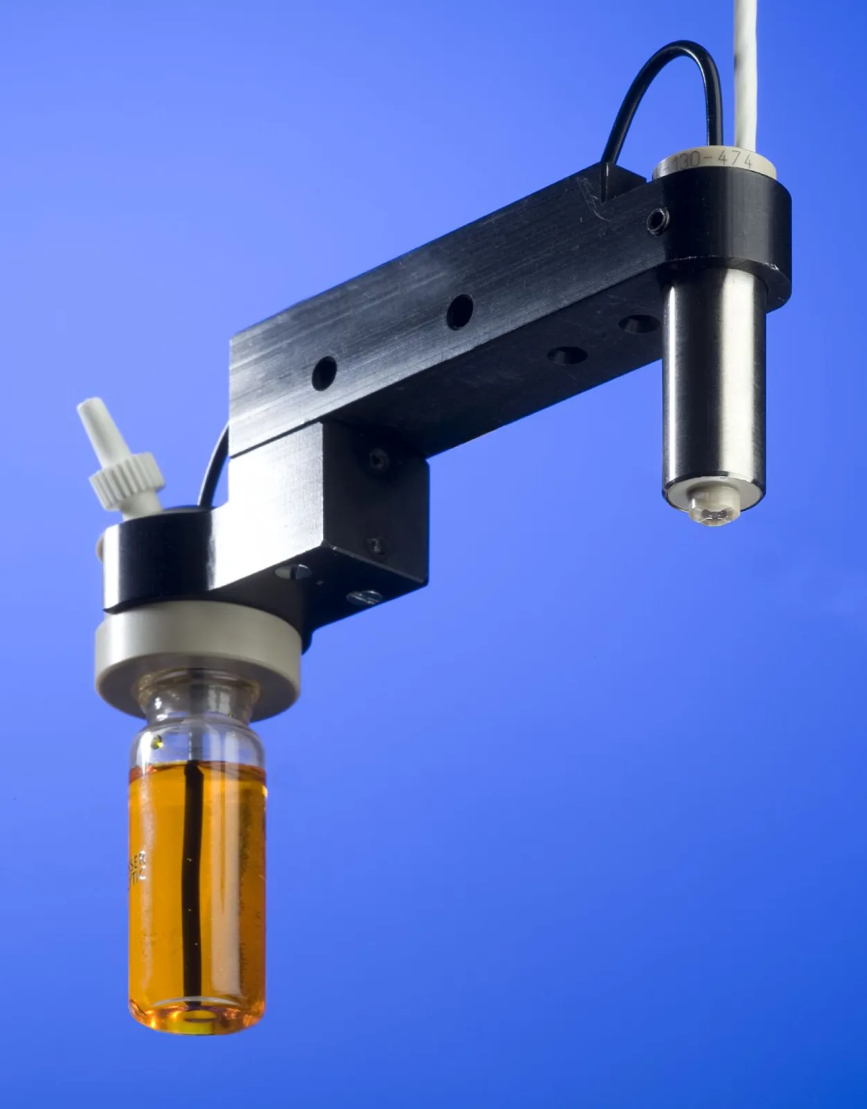 Micro Dispenser Head with reservoir