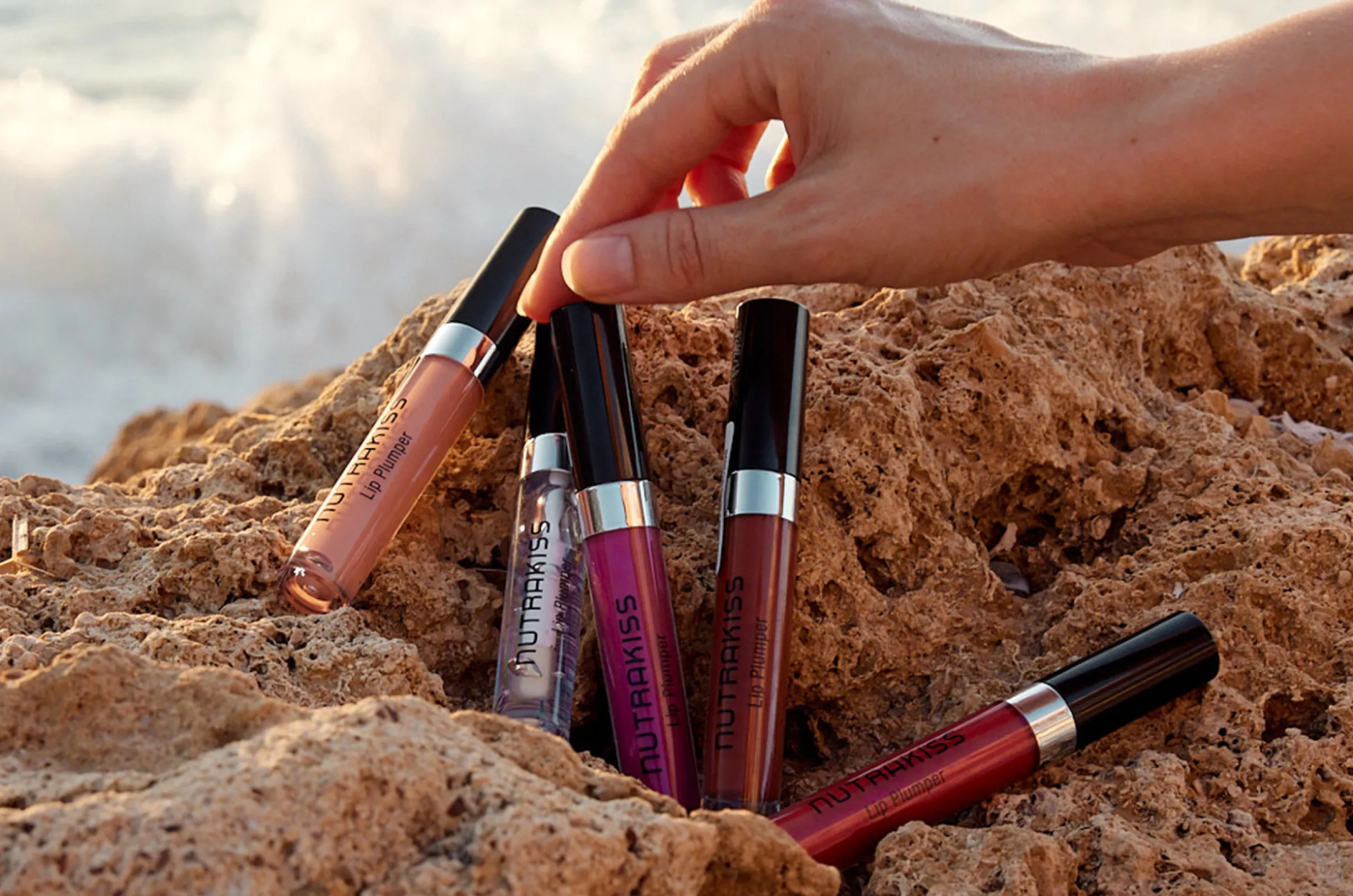 Nutrakiss Lip Plumper – plumping effect combined with care properties