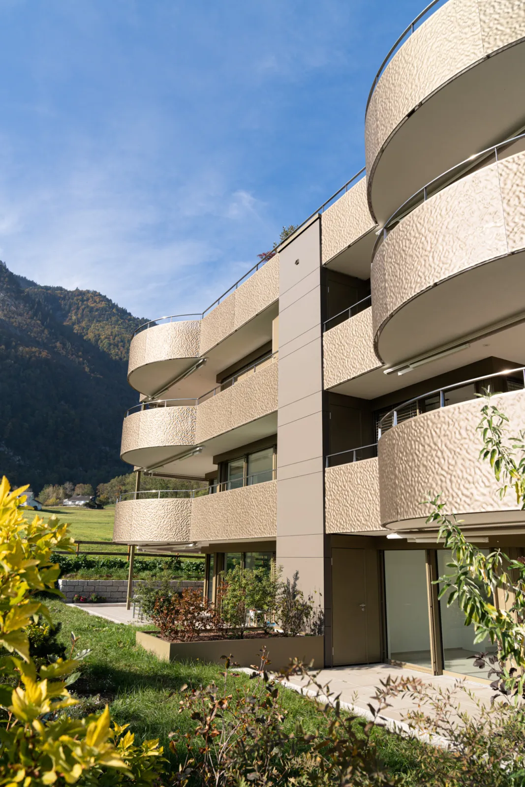 Hillyland perforated colored - Silvapark Switzerland