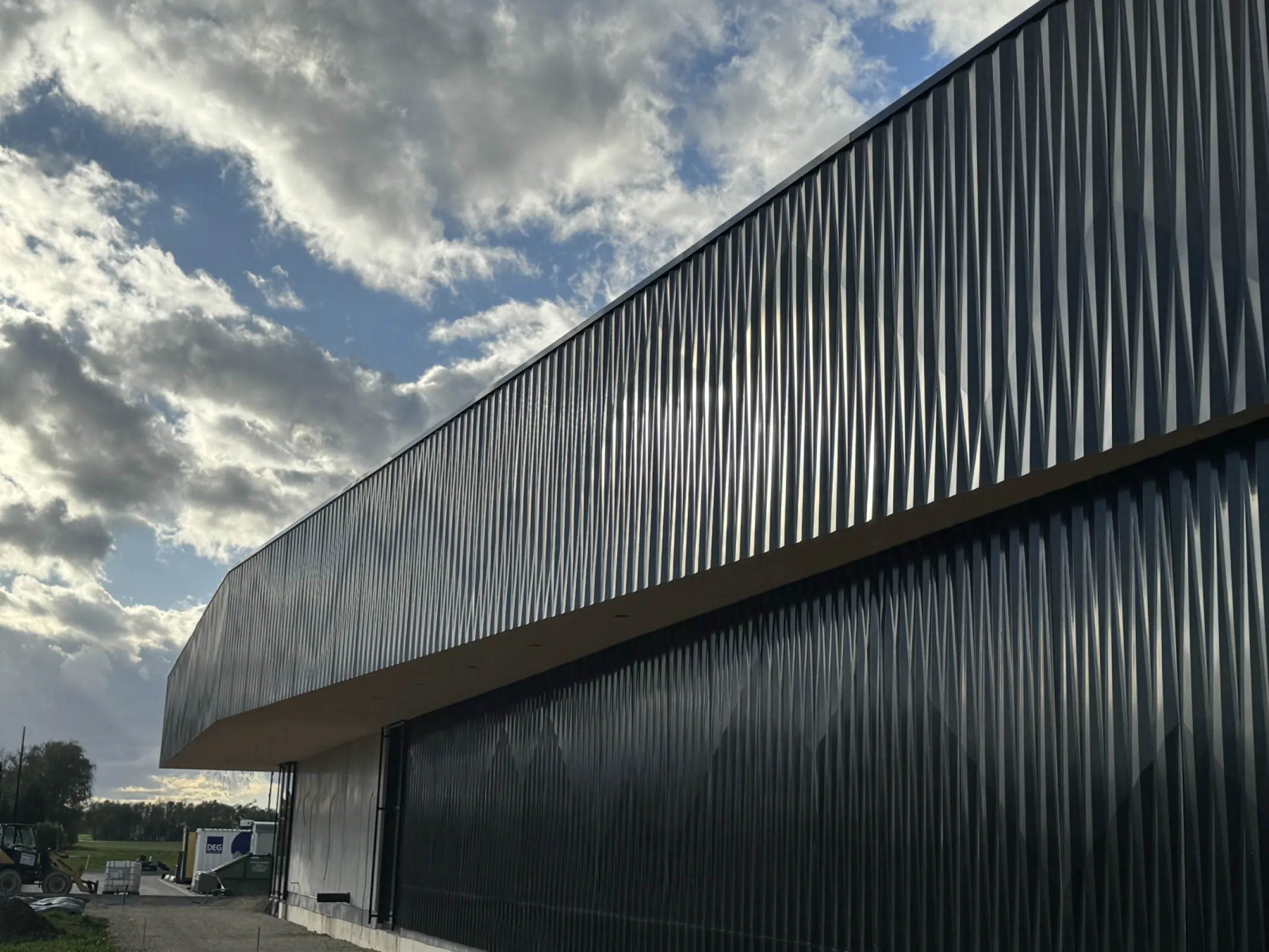 Zig Zag perforated colored - EDEKA grocery store Gaimersheim Germany