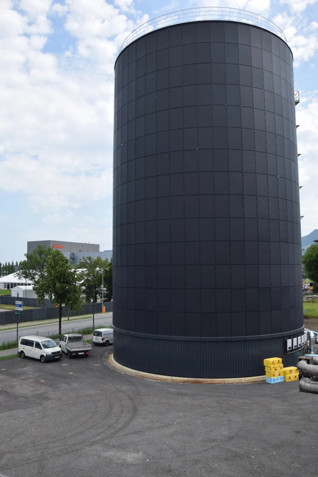 LIPP® Thermal Storage Tanks Large Volume solution to effectively store excessive heat from biogas plants – from 1,500 to 6,000 m³