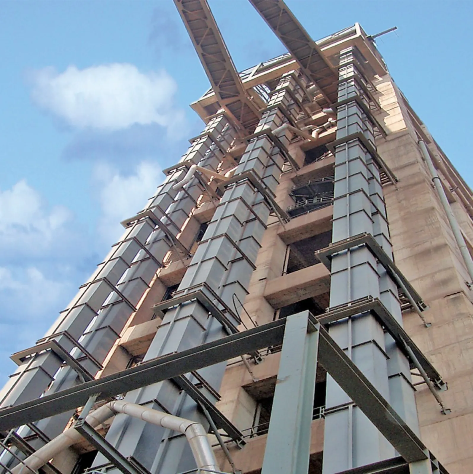 AUMUND Bucket Elevator