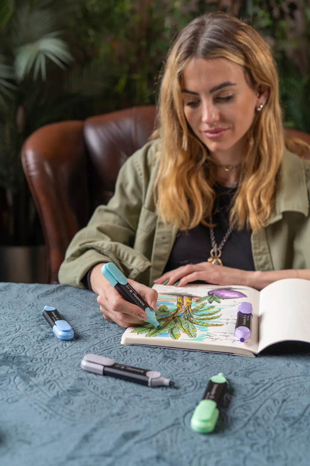 First highlighter made from over 90% recycled material to be awarded the famous eco-label “Blue Angel”