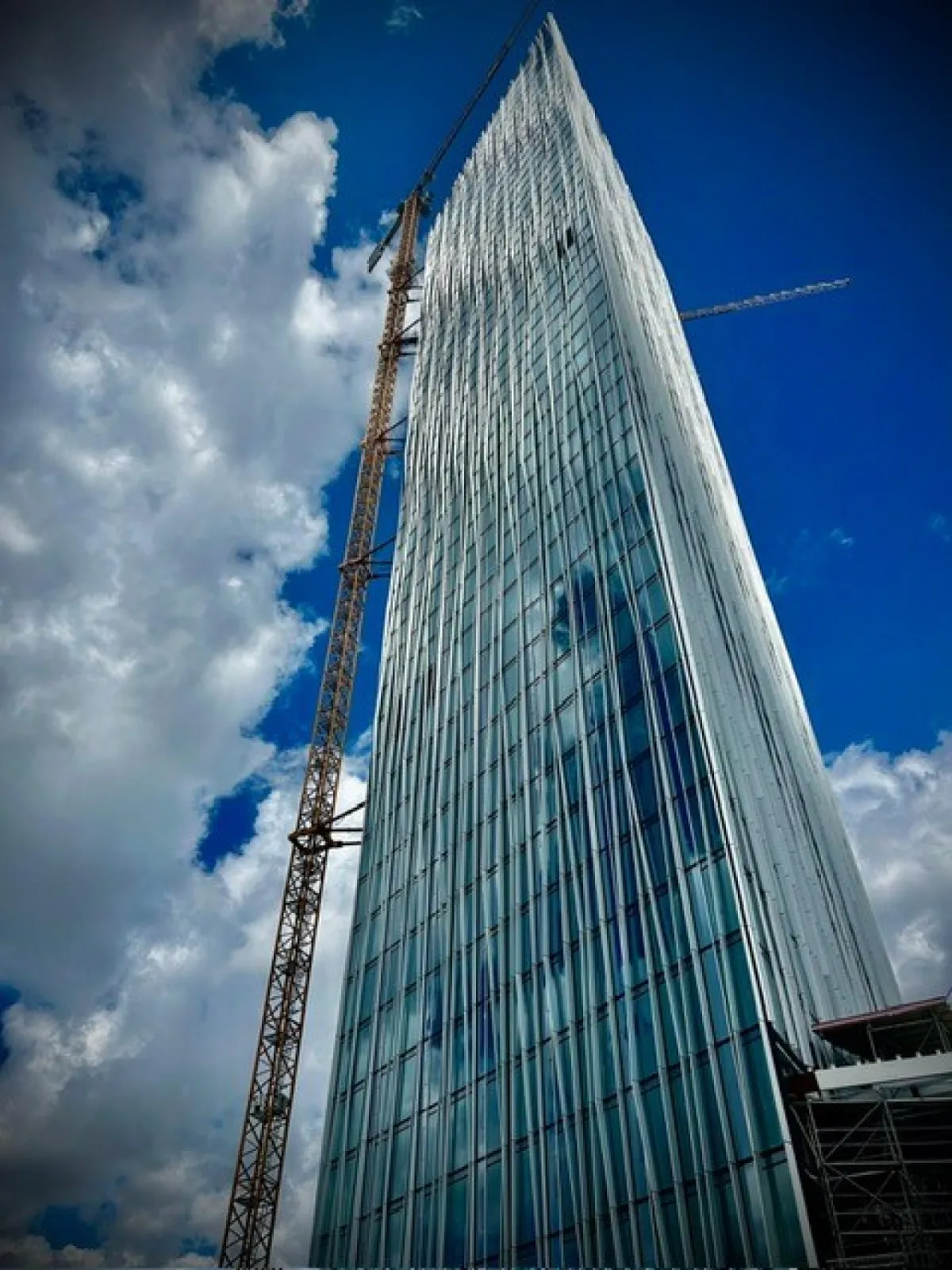 Estrel Tower - 176 metres and the first sky scraper in Berlin