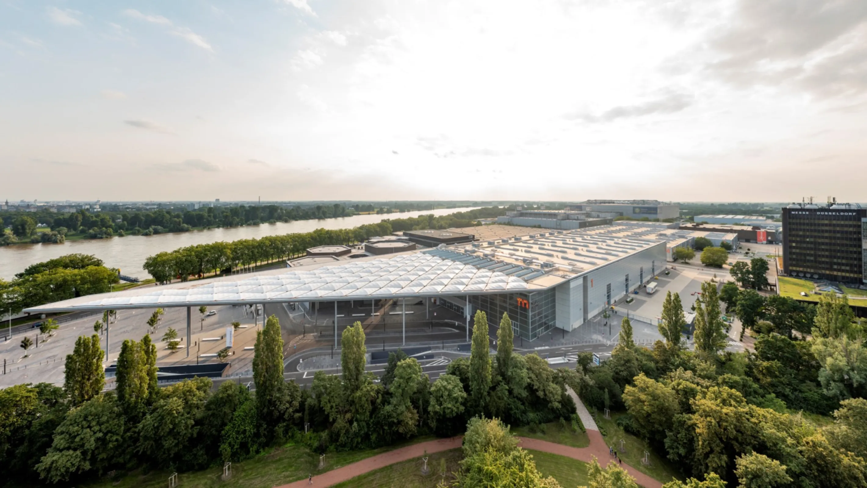 Convention Center Düsseldorf - Hall 1 (South Entrance)