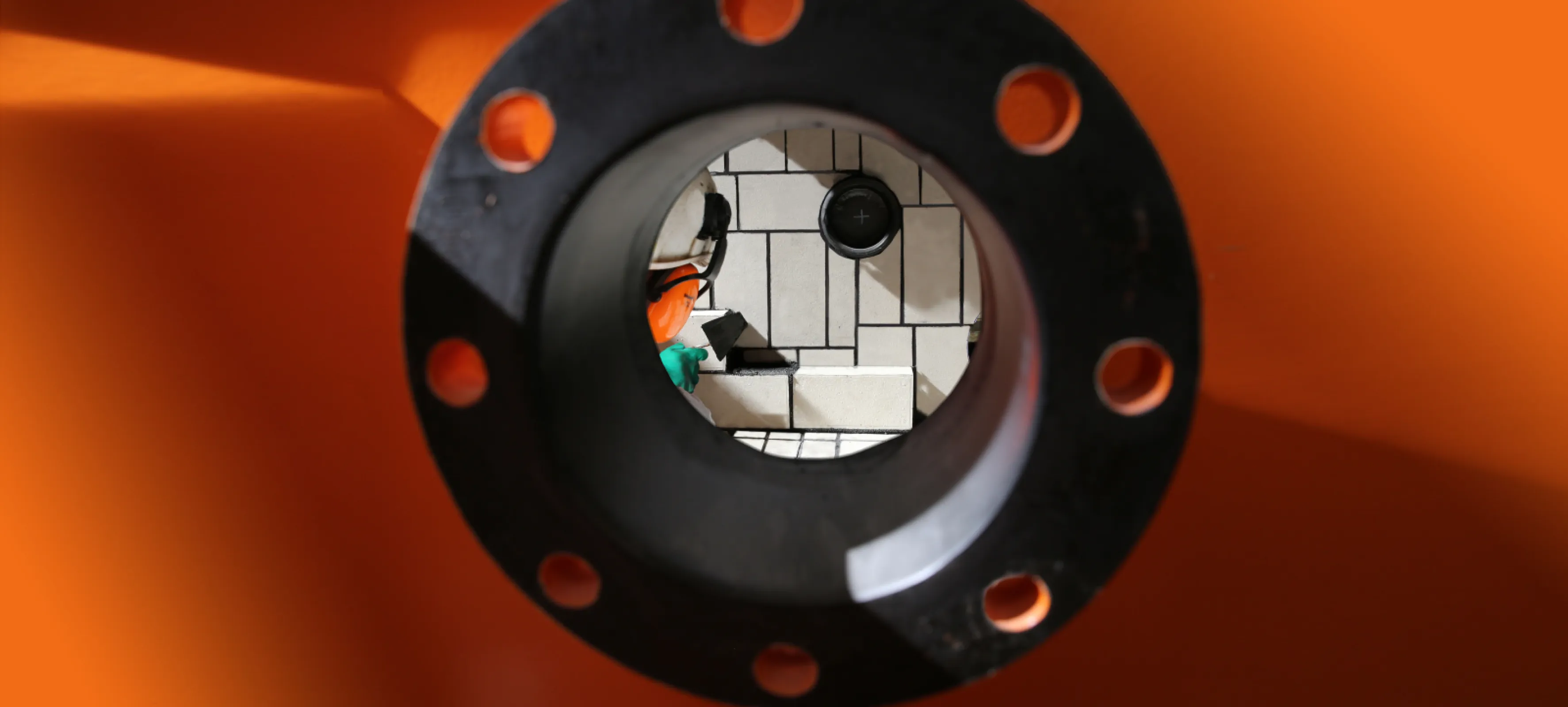 Brick lining of pickling tank