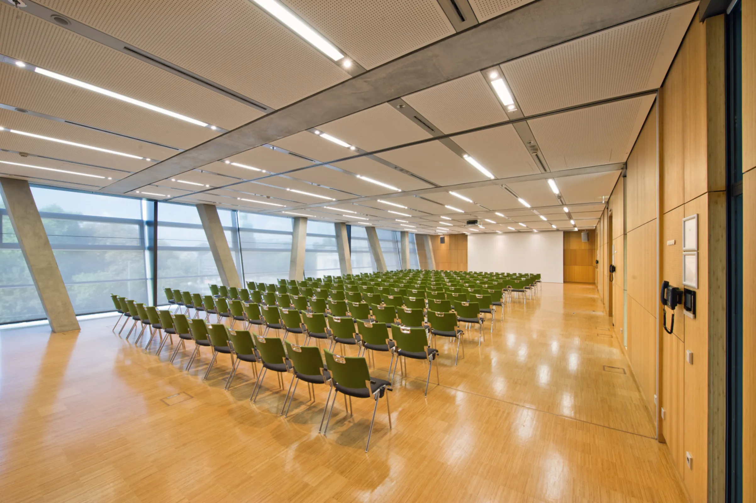 darmstadtium - room 2.0234 europium3 capacity up to 300