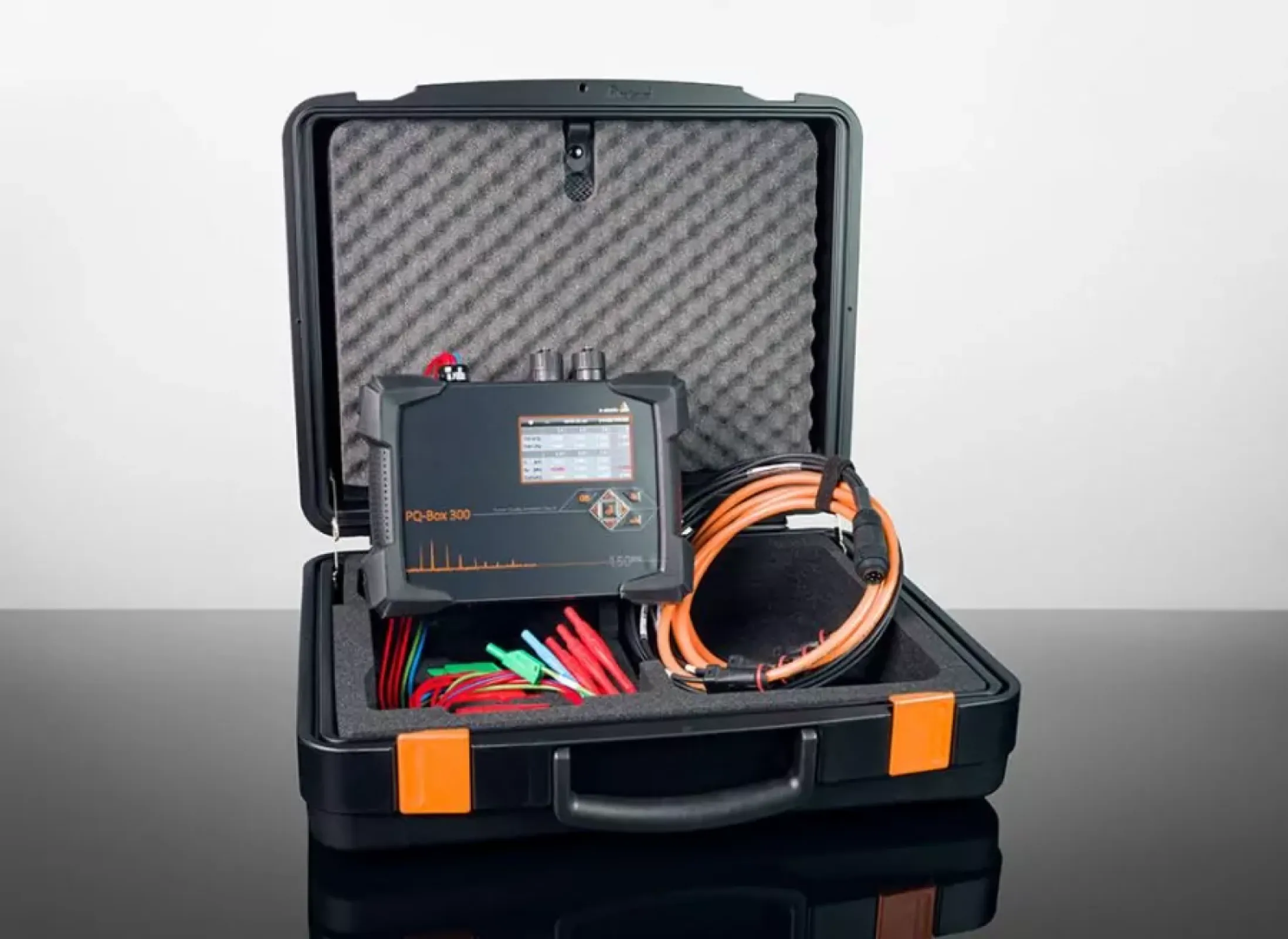 PQ-Box 300 – Portable Power Quality Analyser