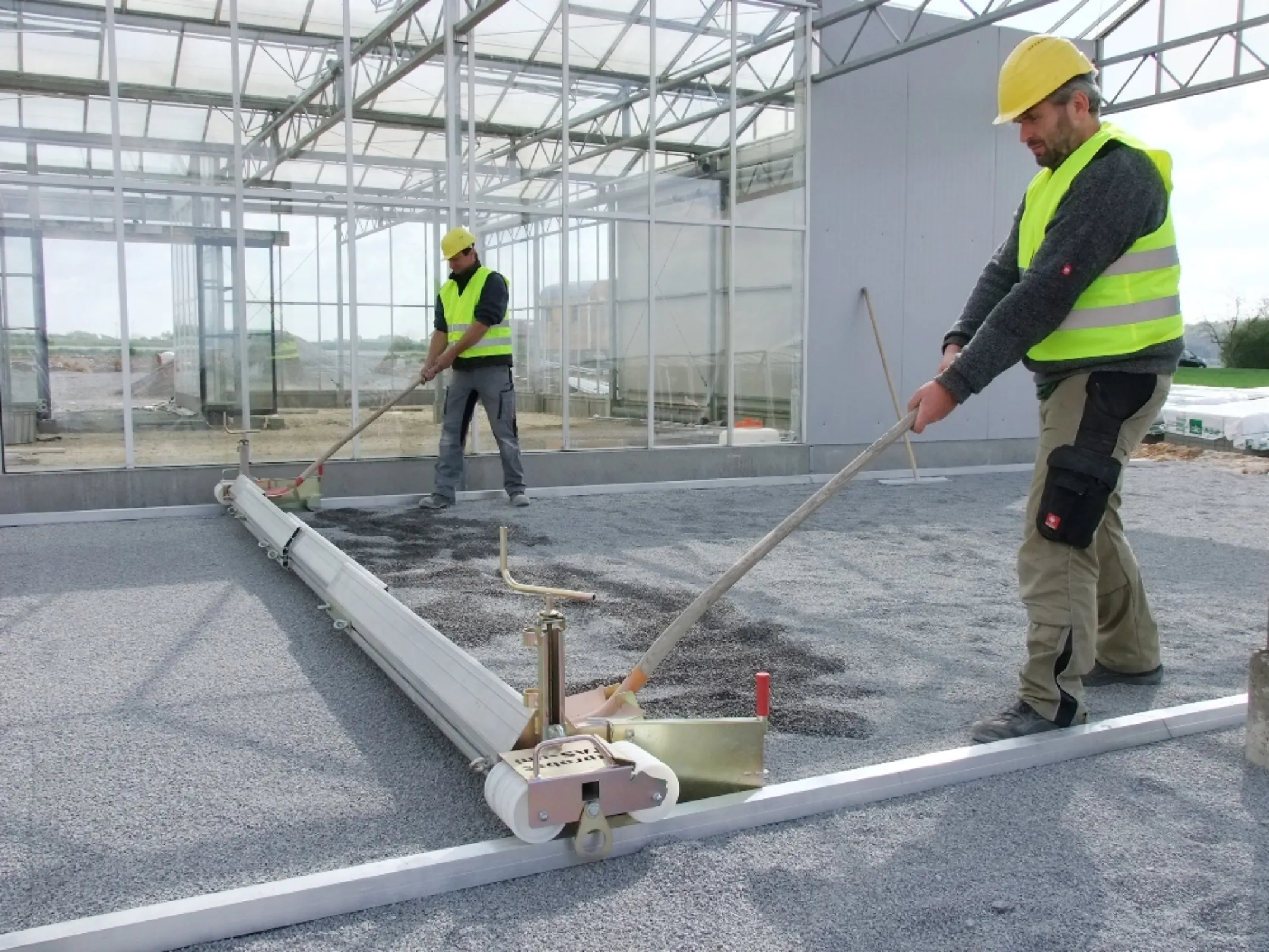 SandMAX™ I TAS-UNI Telescopic Screeding System