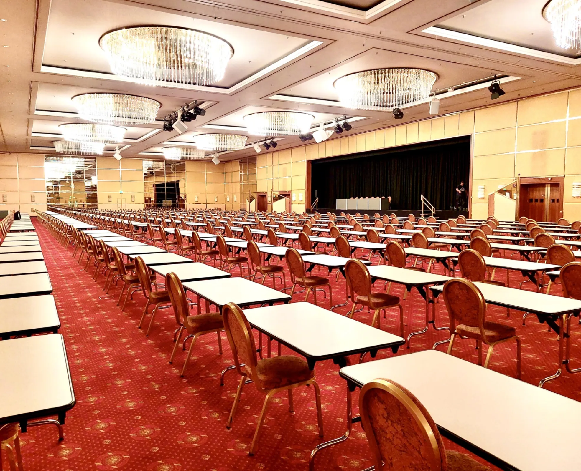 Rooms West - Kristallsaal