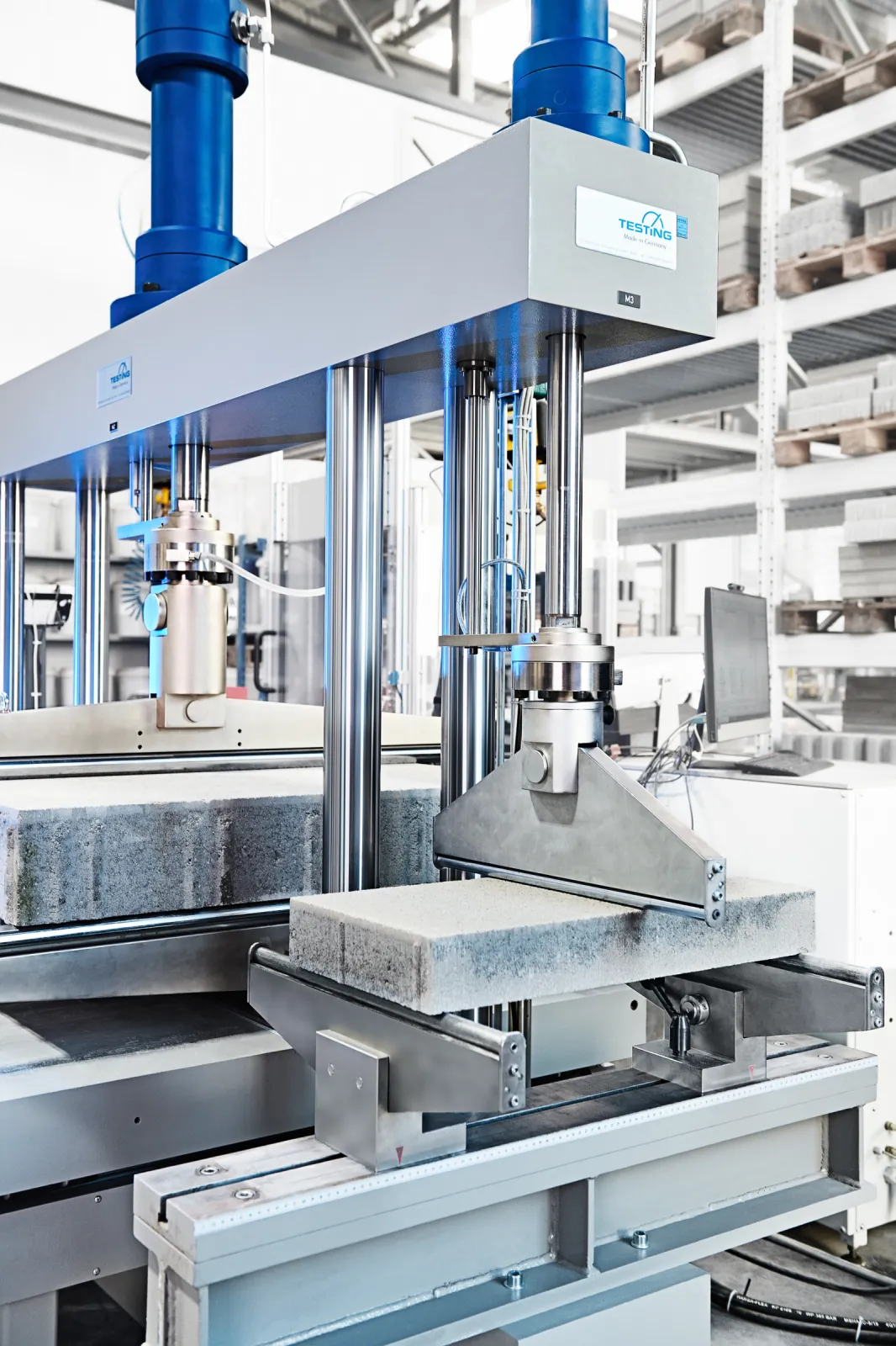 TESTING machines for concrete, concrete slabs and fibre reinforced concrete