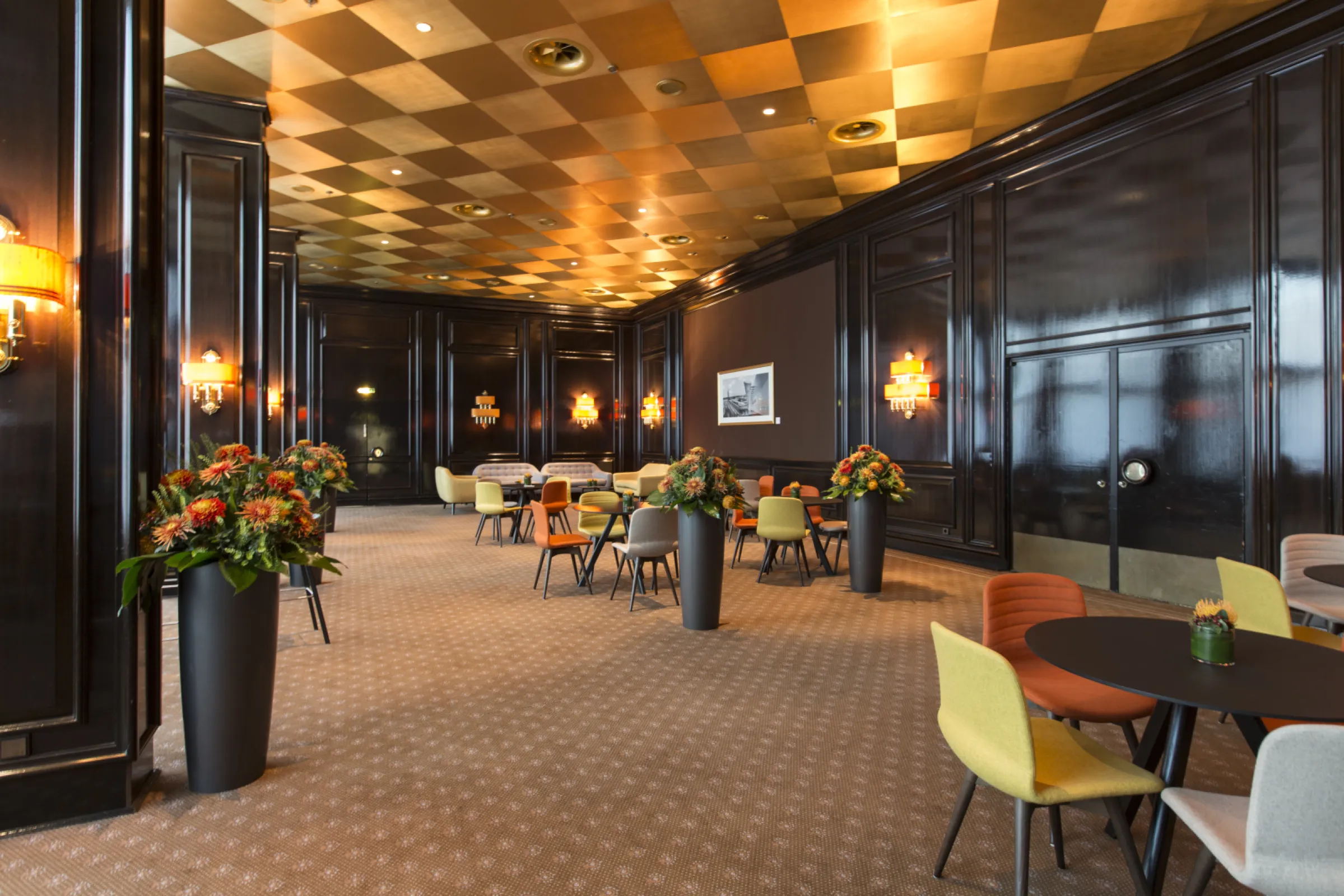 Rooms West - Blauer Salon