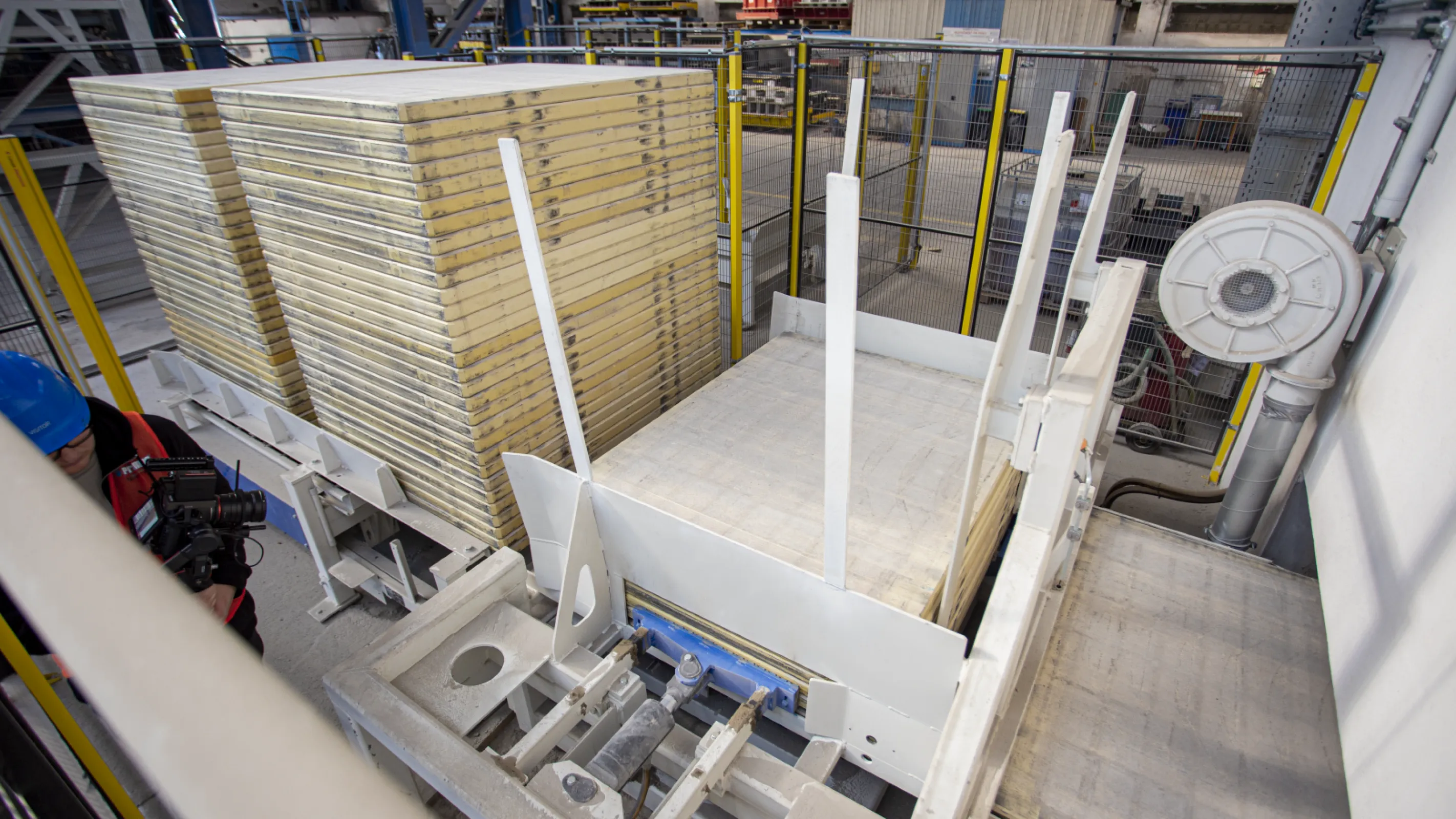 Board Stack Buffer Section with Destacker