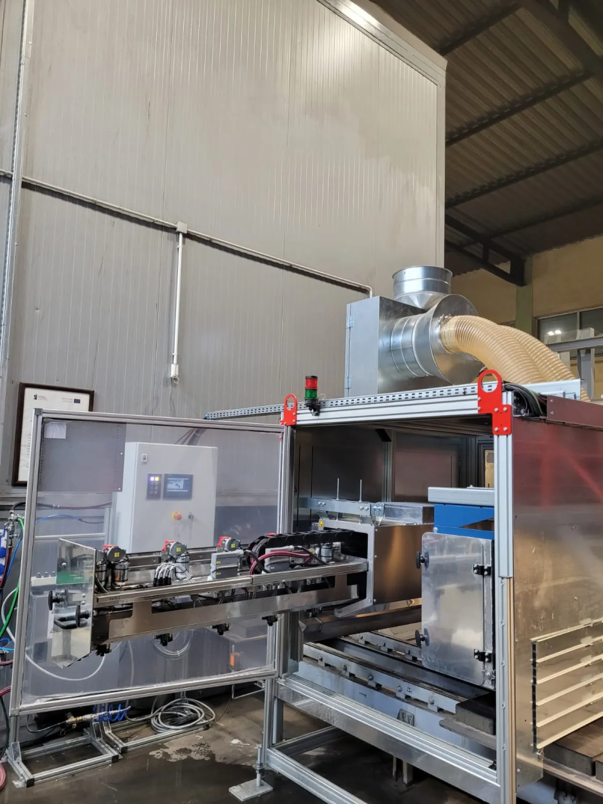 Drawer open - access to spray guns sideways to conveyor