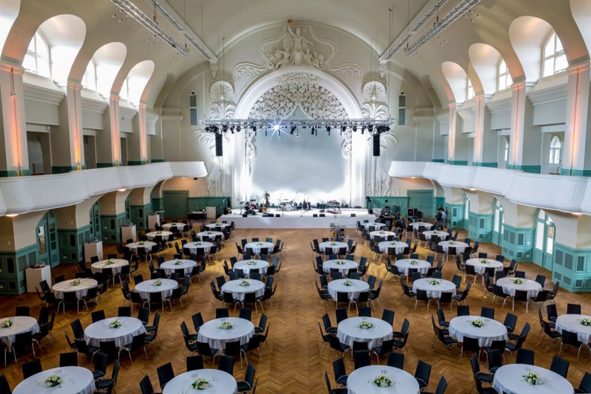 KONGRESSHALLE is a modern meeting venue in historical guise in the heart of Leipzig with 15 rooms. @ Leipziger Messe
