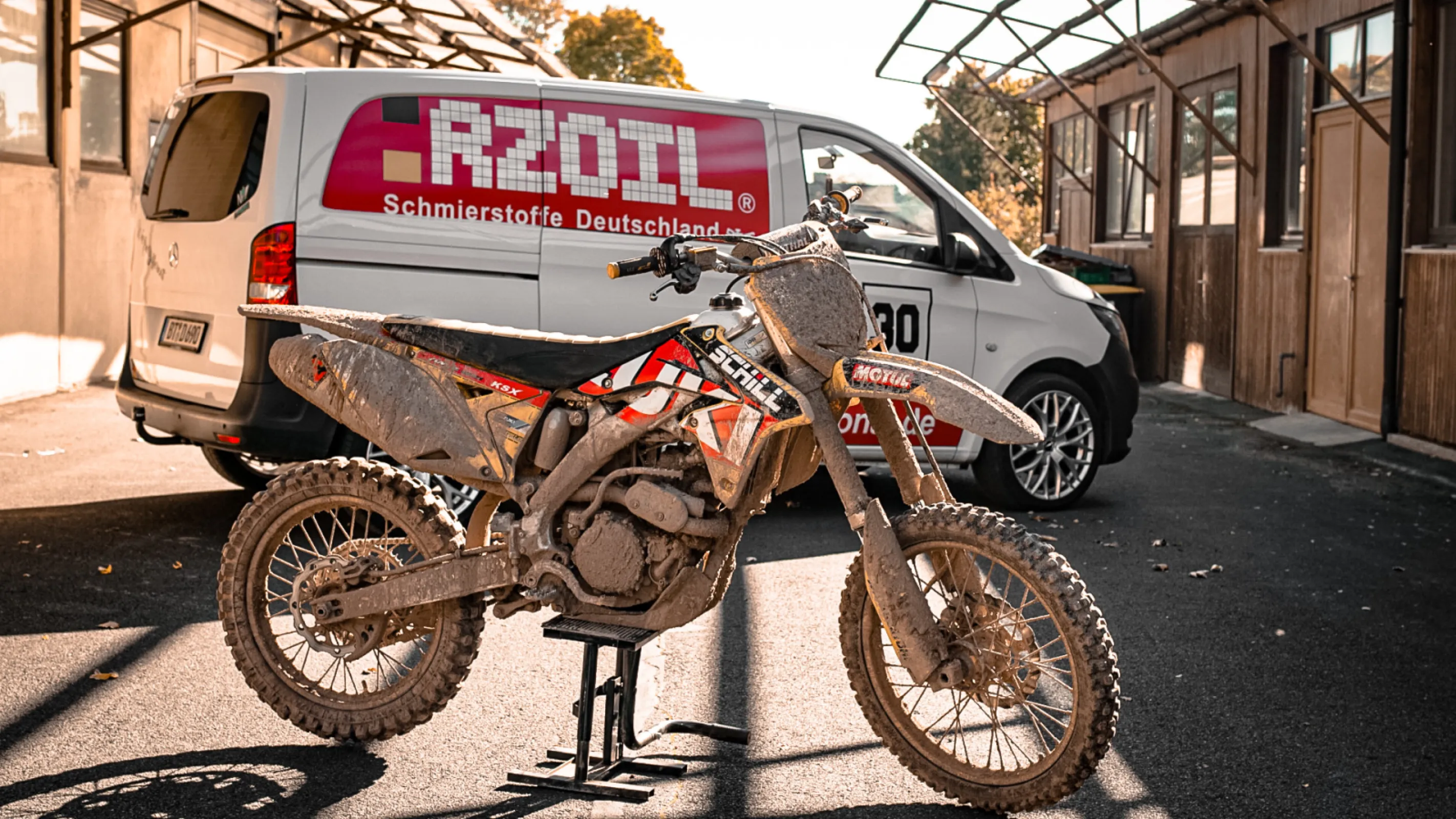 RZOIL Van + Bike