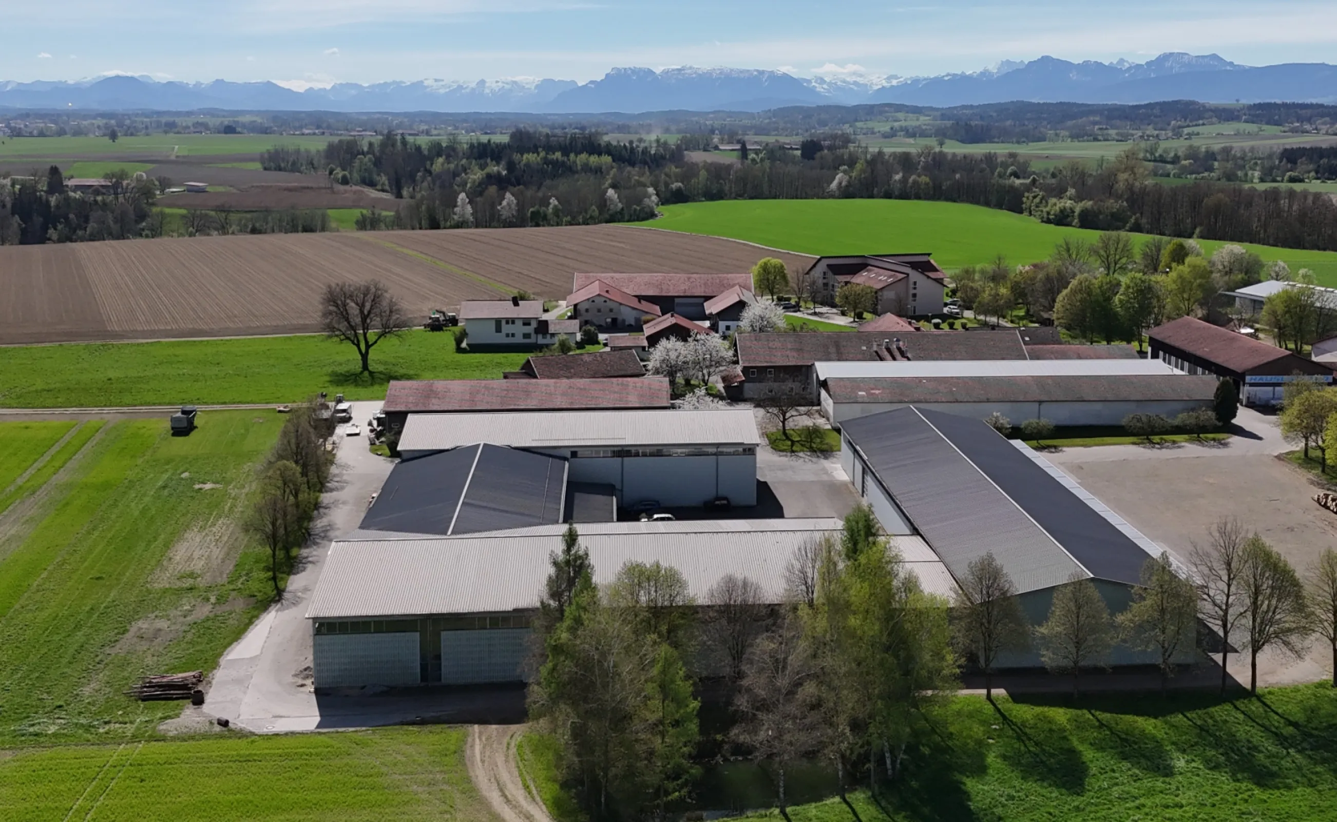 COMPANY J. HÄUSLSCHMID GMBH