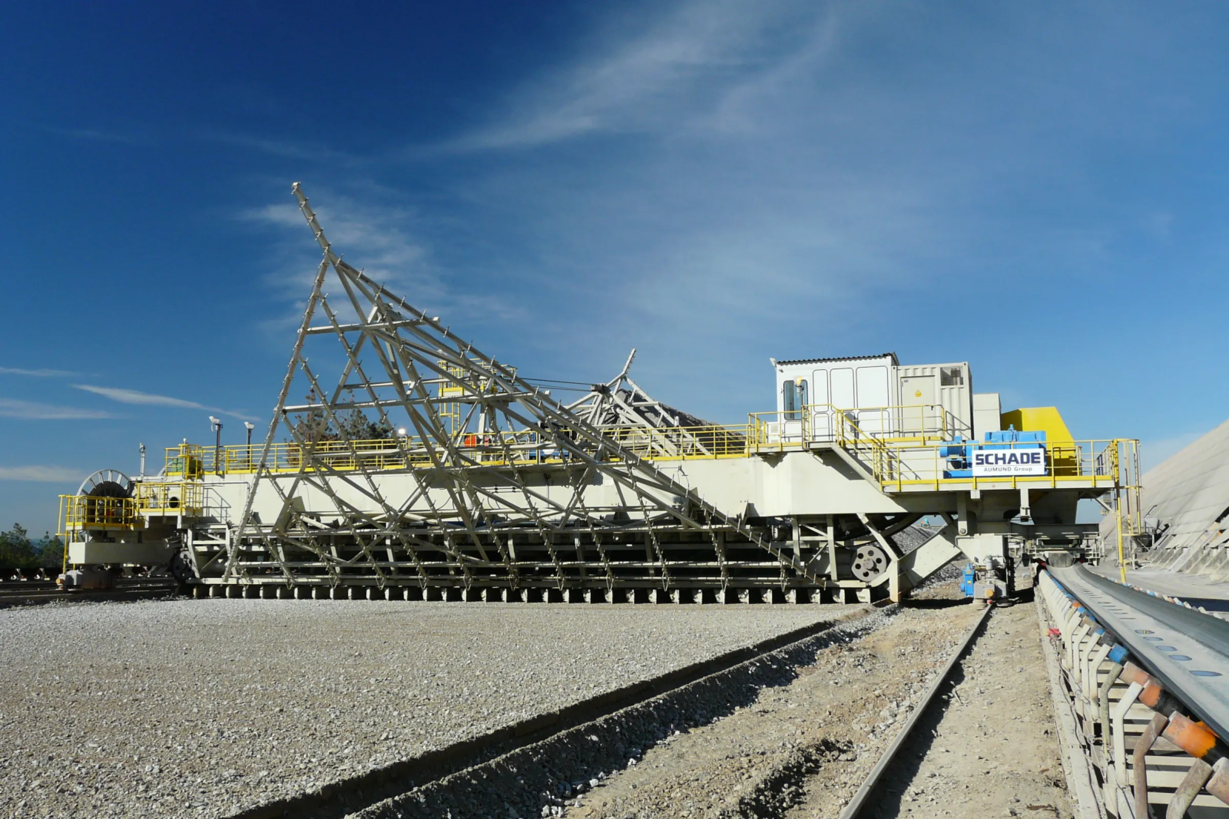 Мостовий скребковий реклаймер