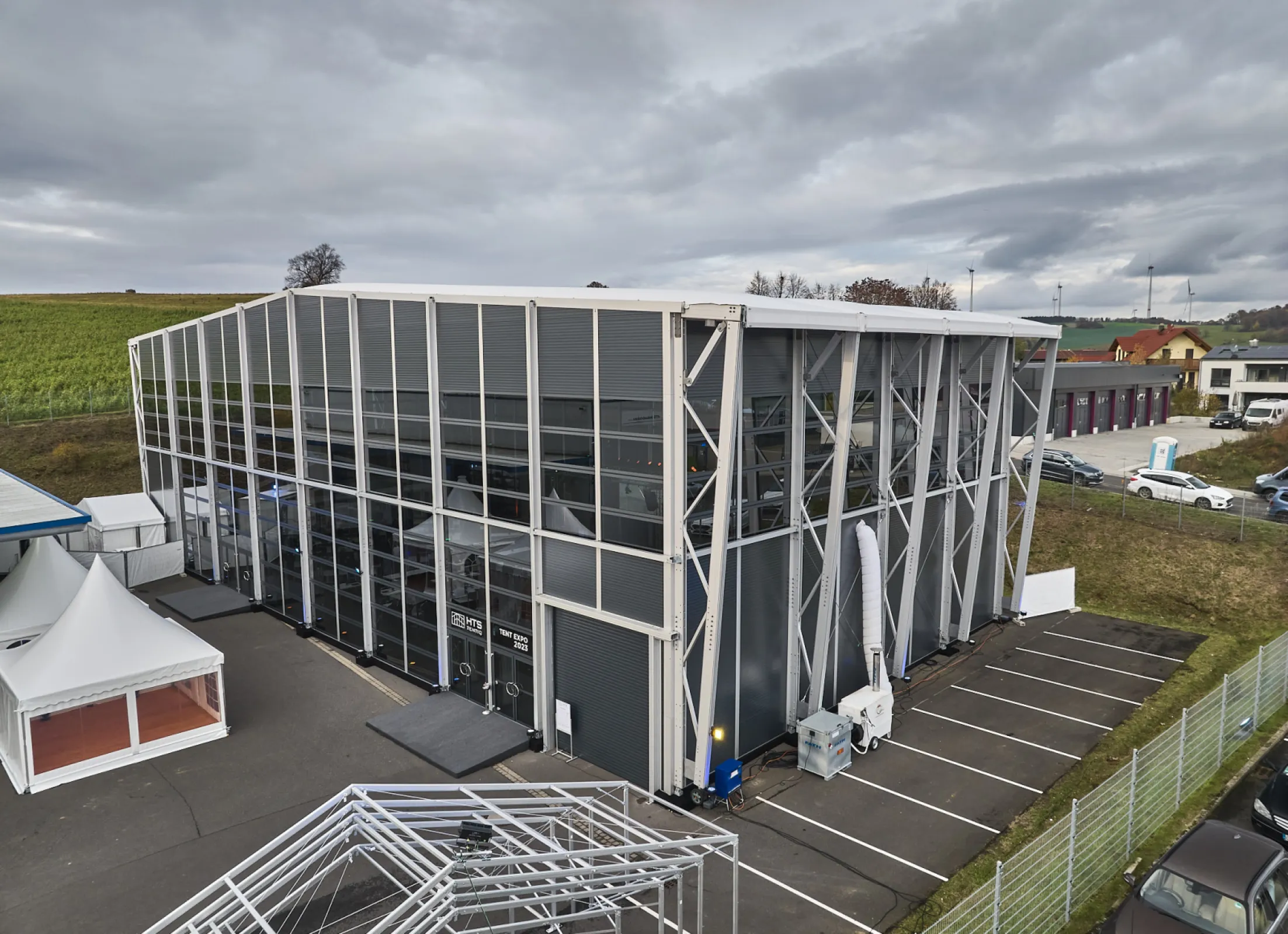 Metropolitan pavilion — exterior