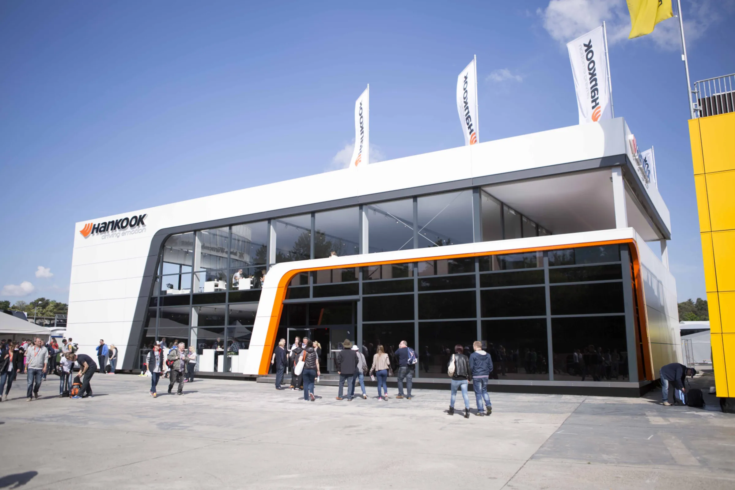 Manhattan pavilion — exterior view