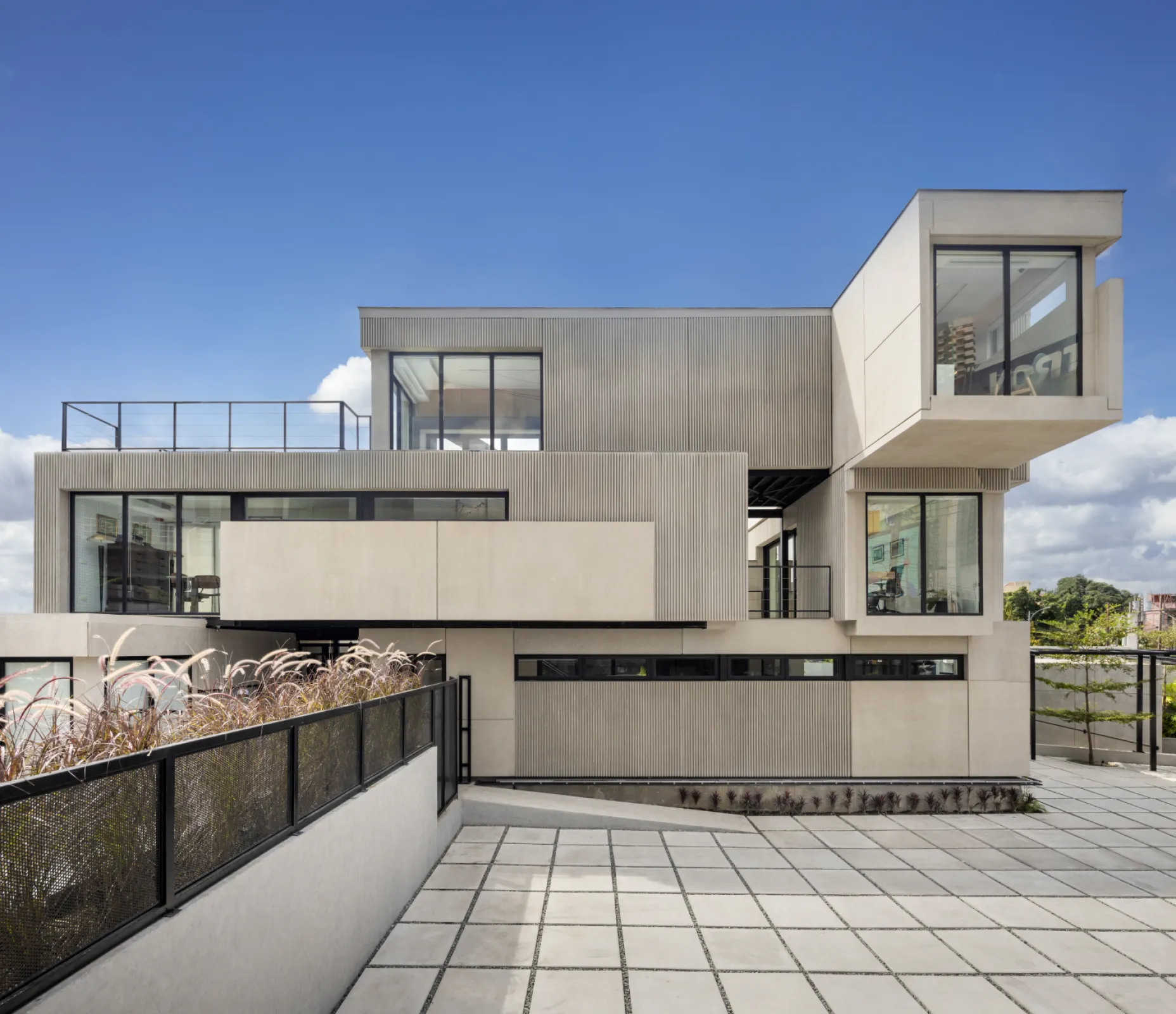 Formliner 1/40 Rib Type P in Quezon City, Philippines