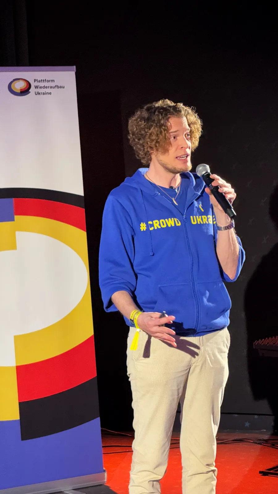 Pitch Presentation at Café Kyiv in Berlin